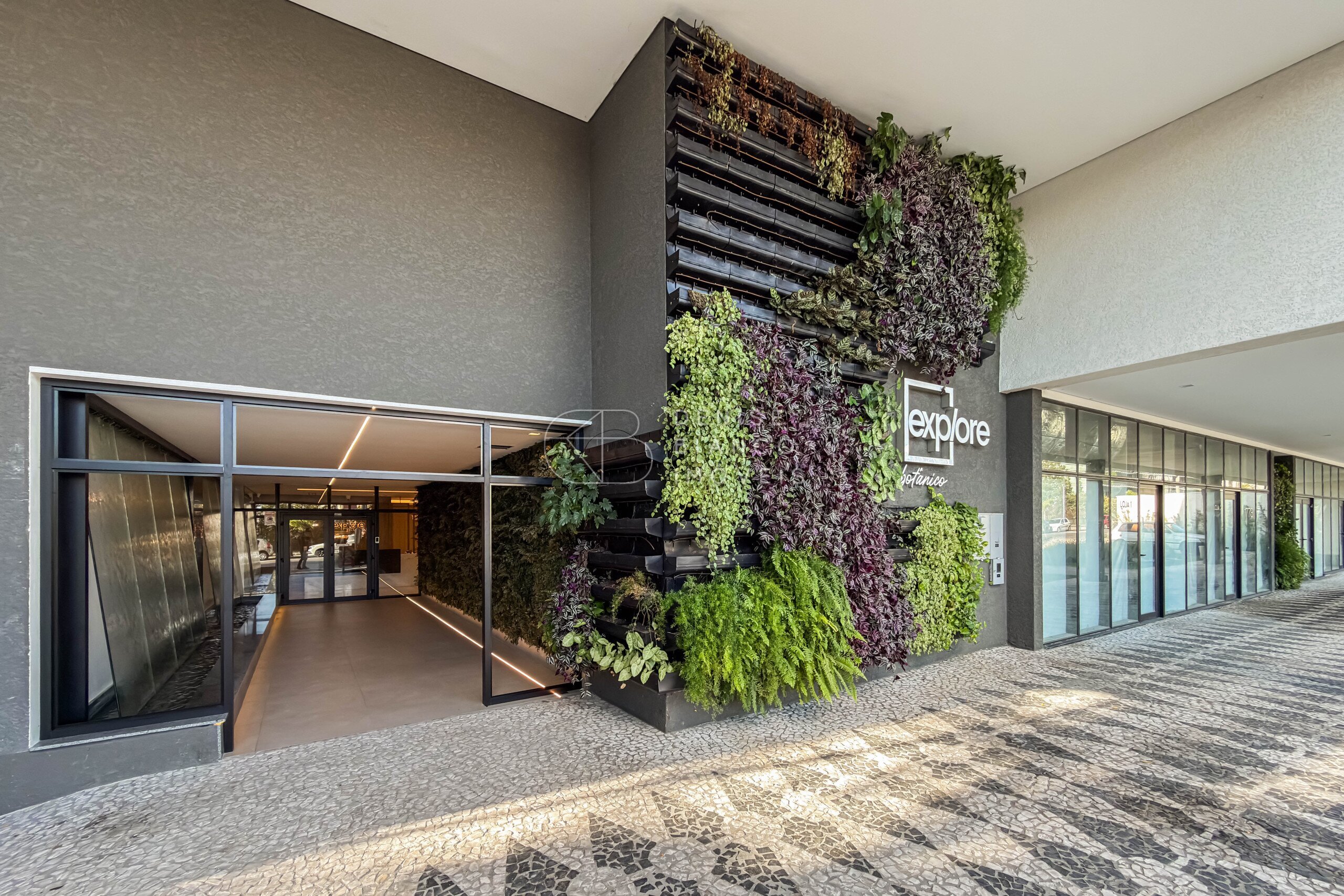 APARTAMENTO em Jardim Botânico - Ref: DB0153