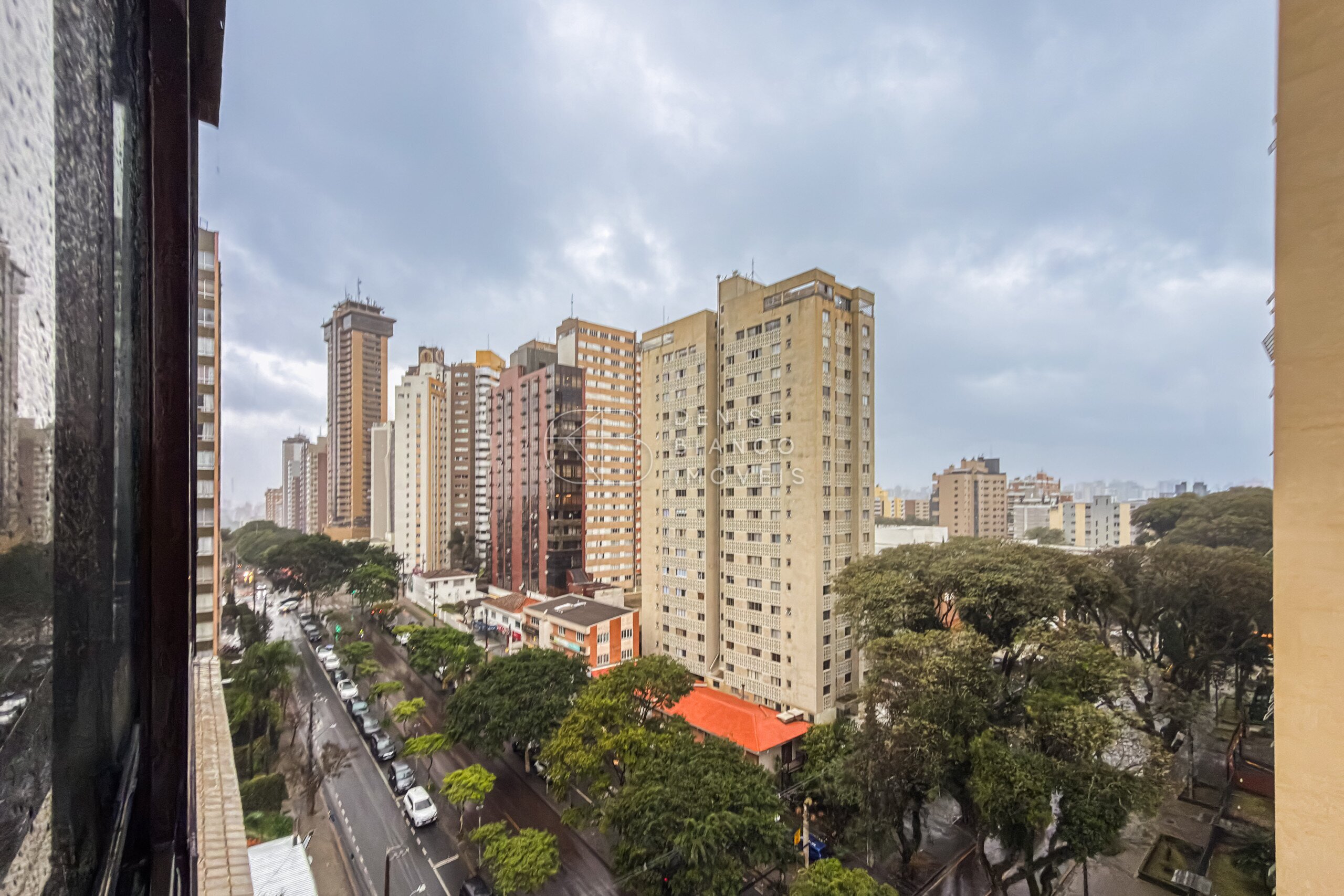 APARTAMENTO em Bigorrilho - Ref: DB0157