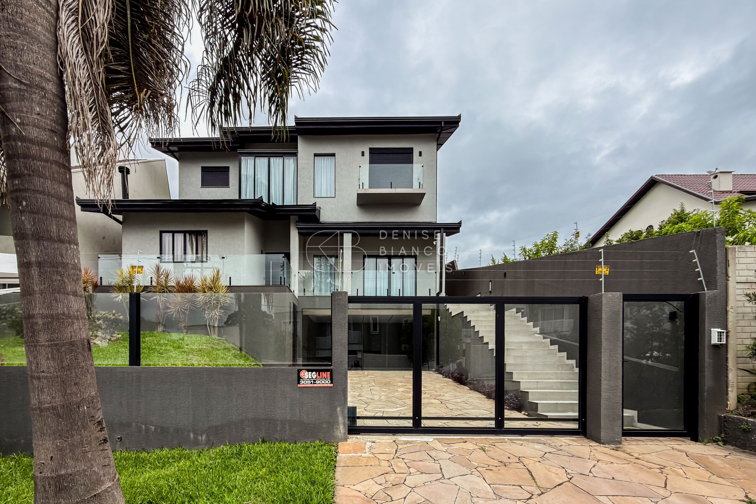 CASA em Santa Felicidade - Ref: DB0158