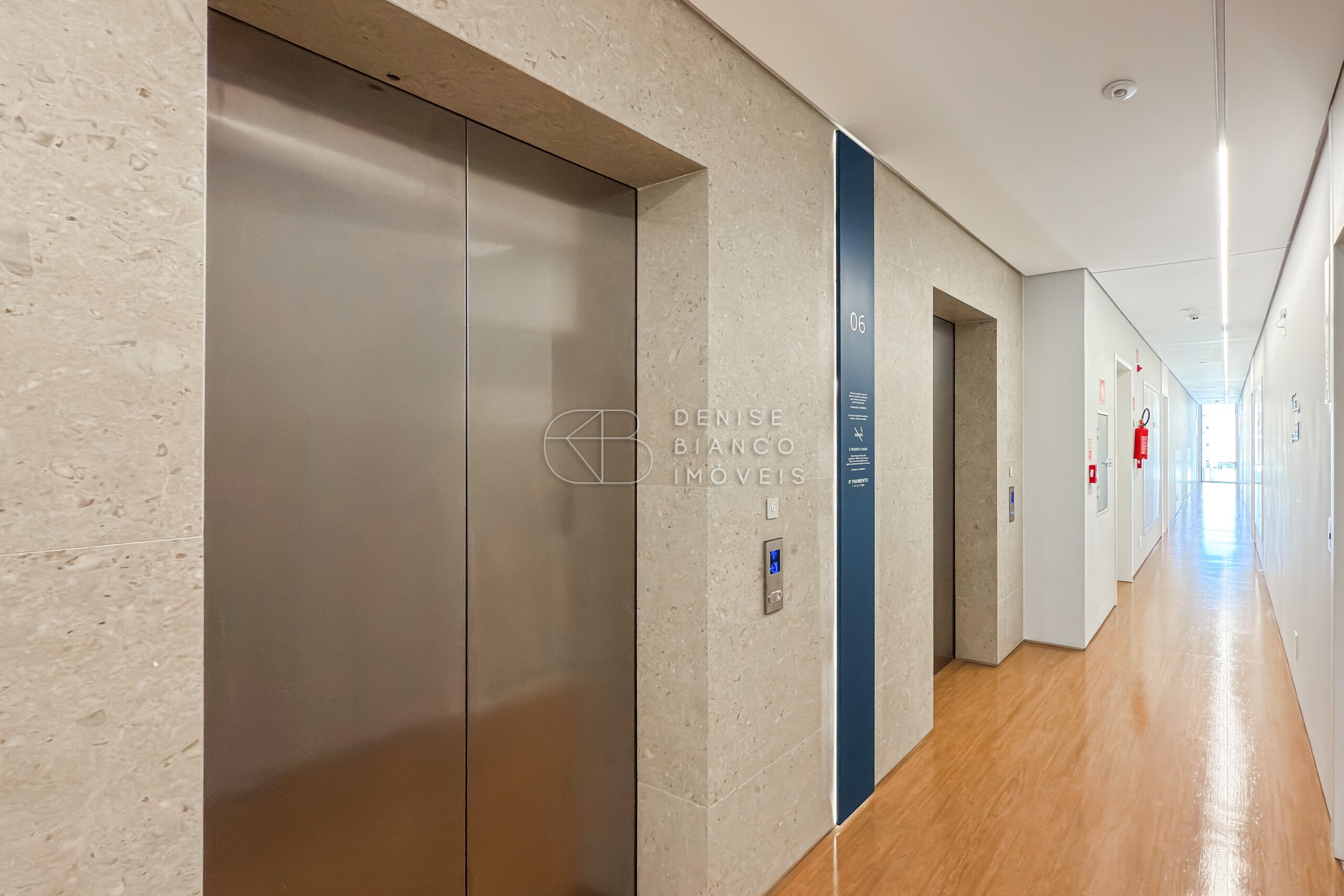 APARTAMENTO em Batel - Ref: DB0168