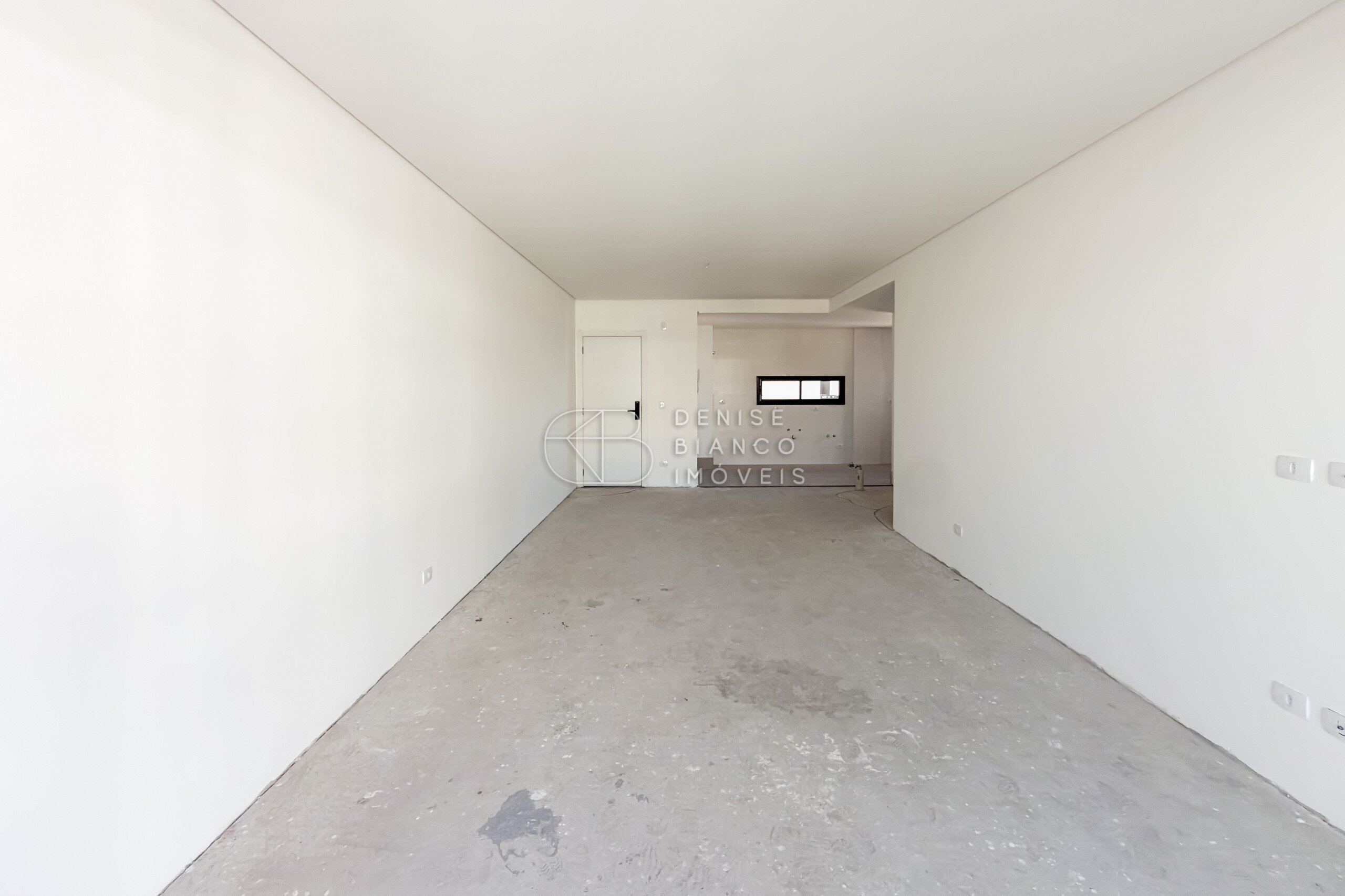 APARTAMENTO em Água Verde - Ref: DB0182
