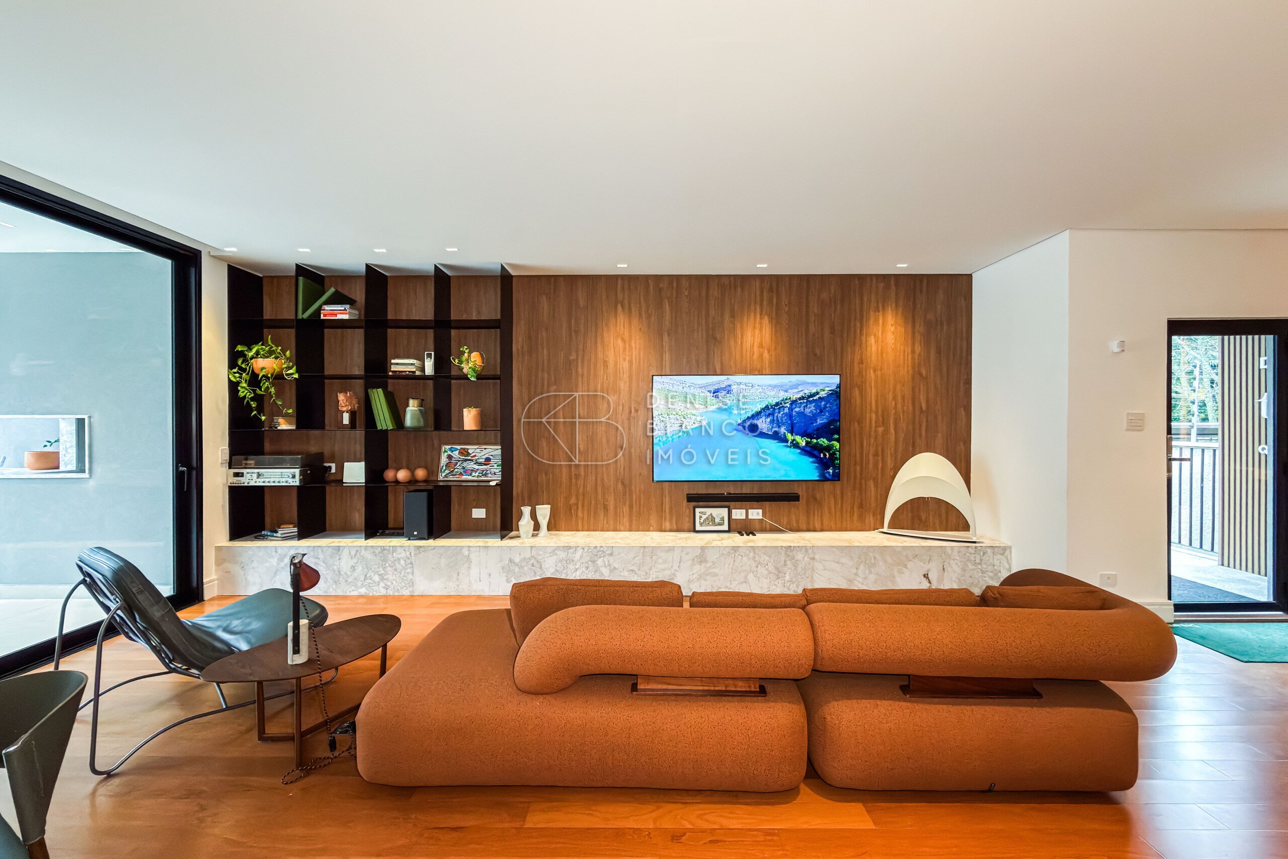 APARTAMENTO em Ahú - Ref: DB0183