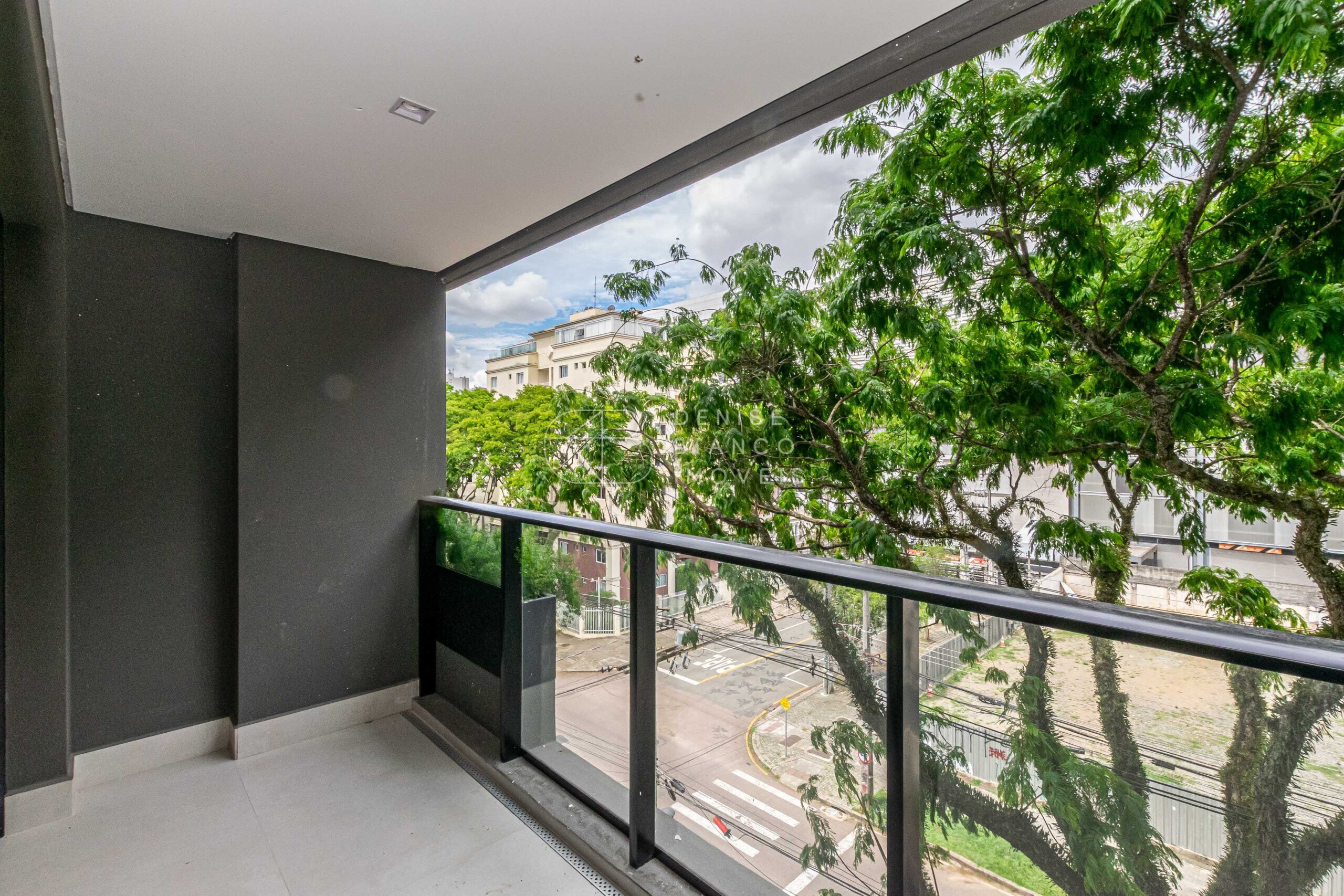 APARTAMENTO em Água Verde - Ref: DB0187