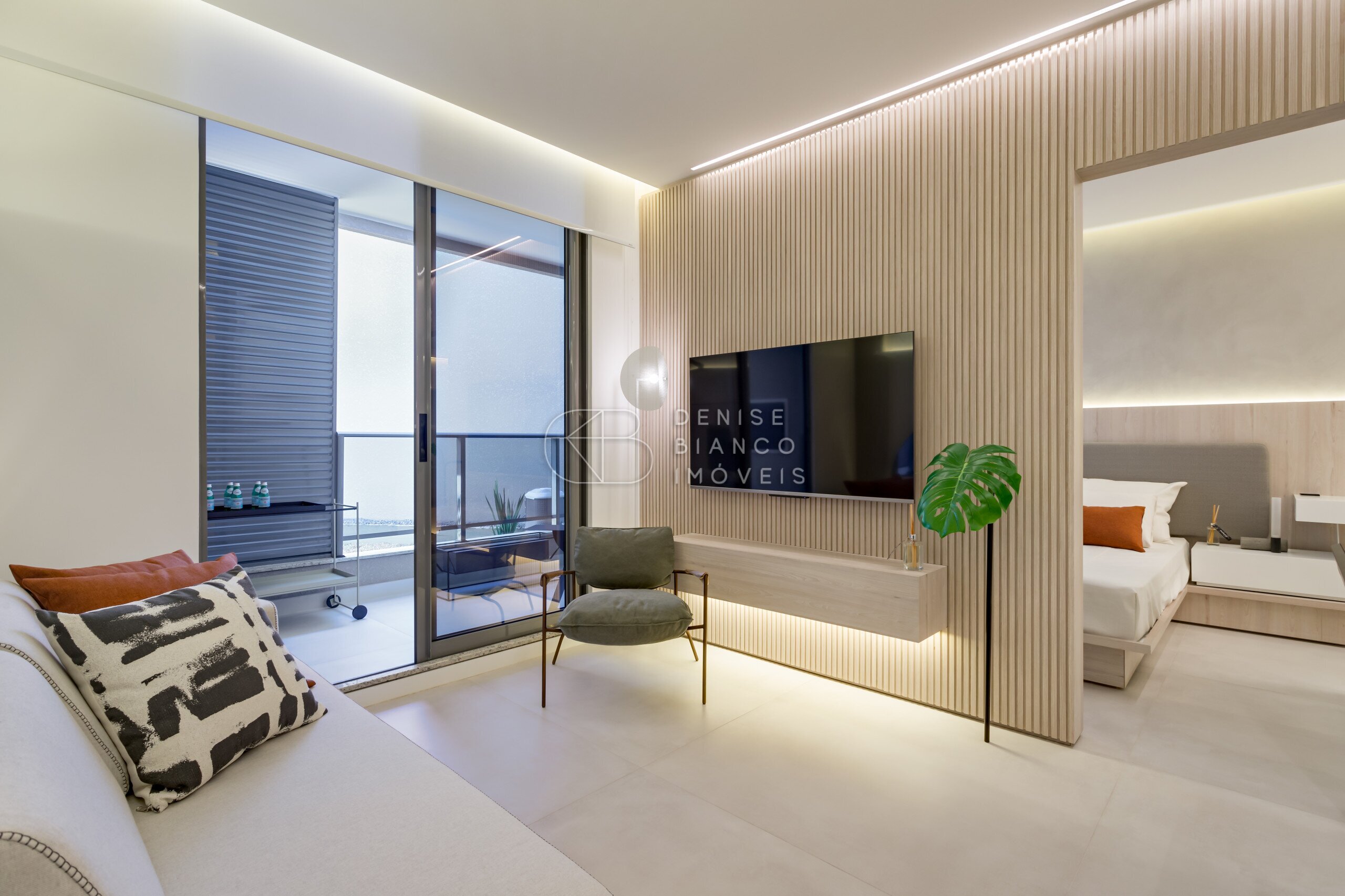 APARTAMENTO em Barigui - Ref: DB0190