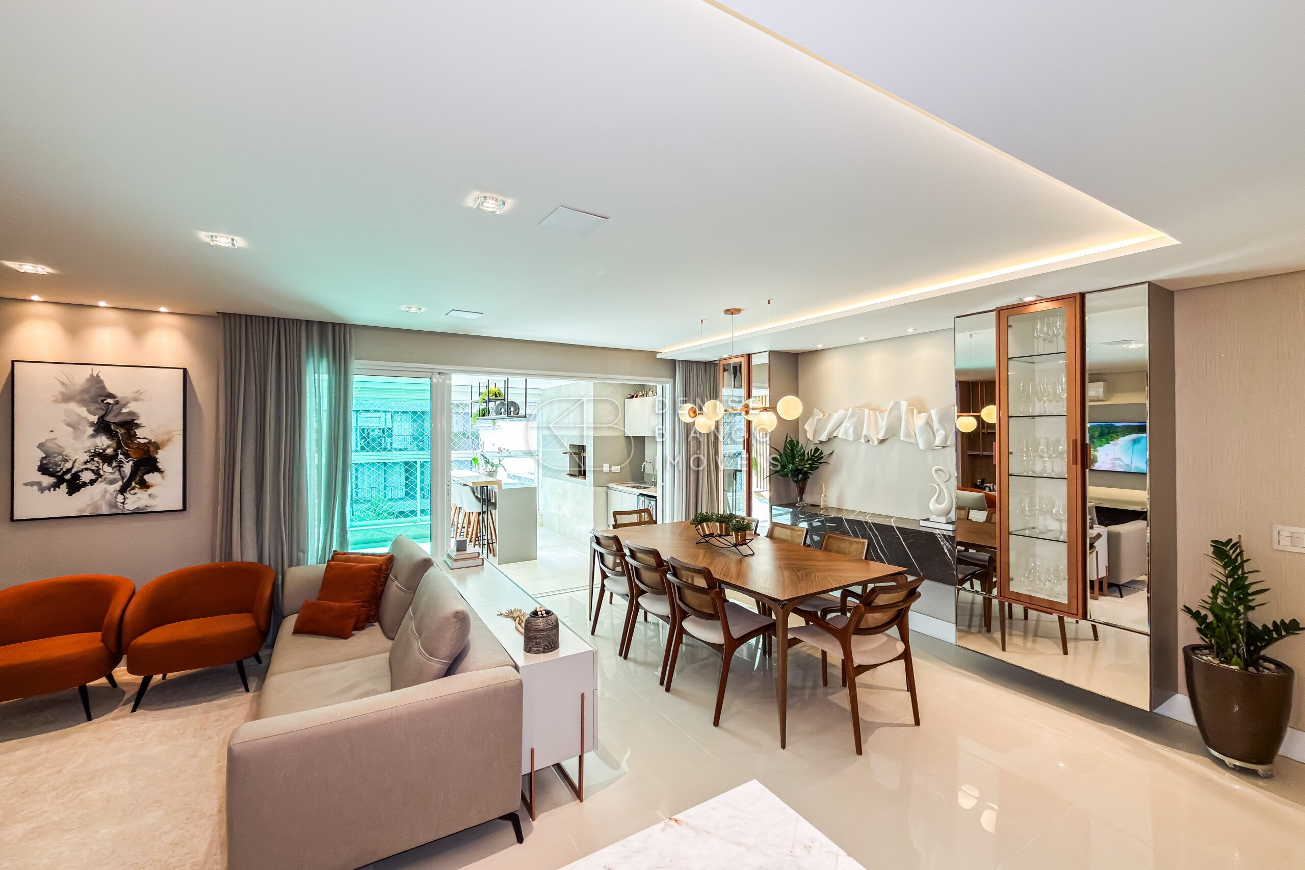 APARTAMENTO em Juvevê - Ref: DB0208