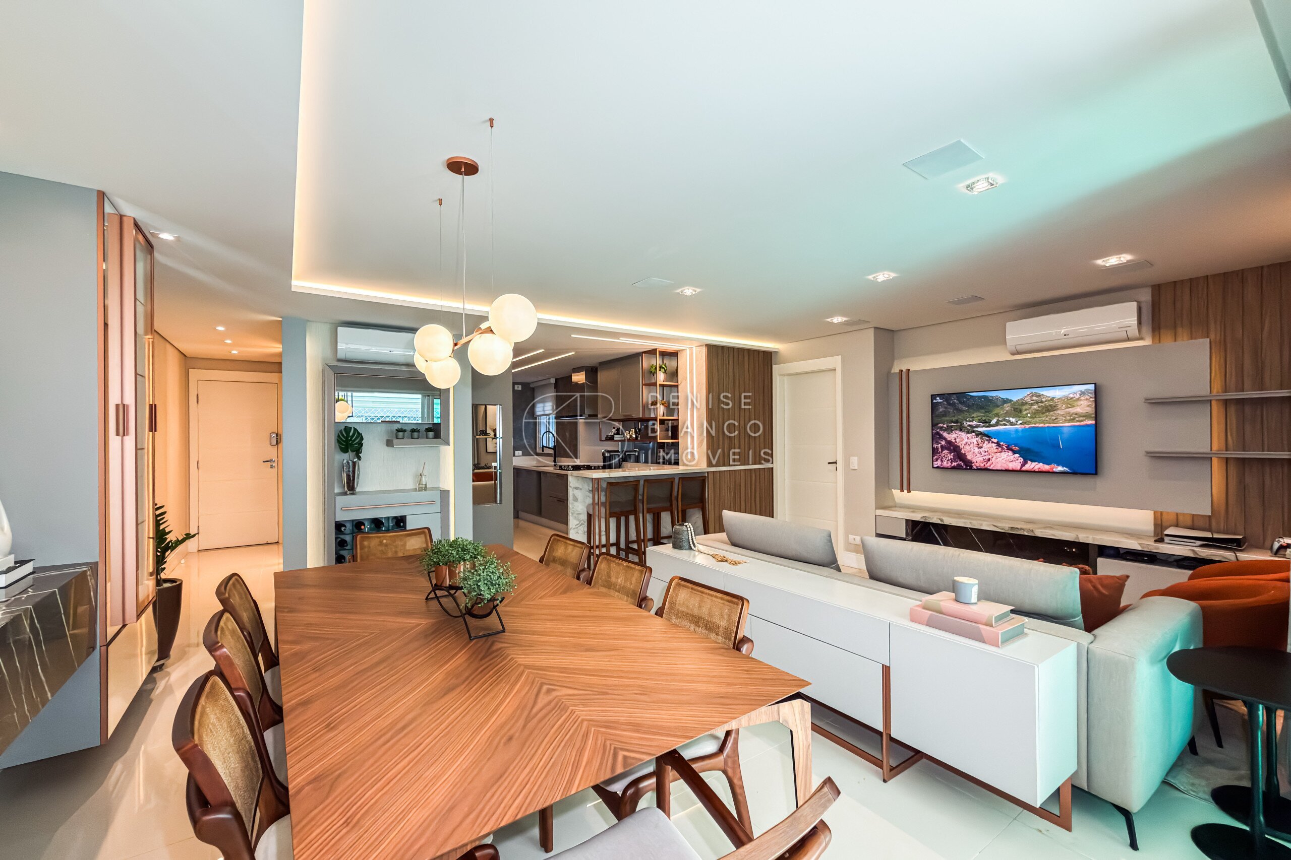 APARTAMENTO em Juvevê - Ref: DB0208