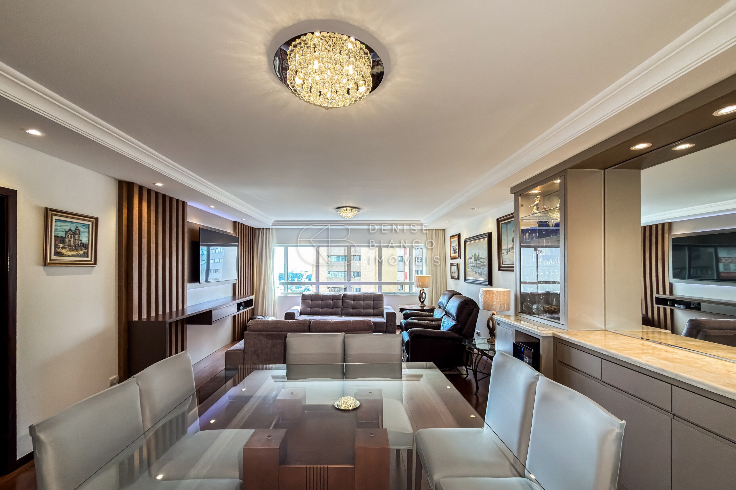 APARTAMENTO em Bigorrilho - Ref: DB0210