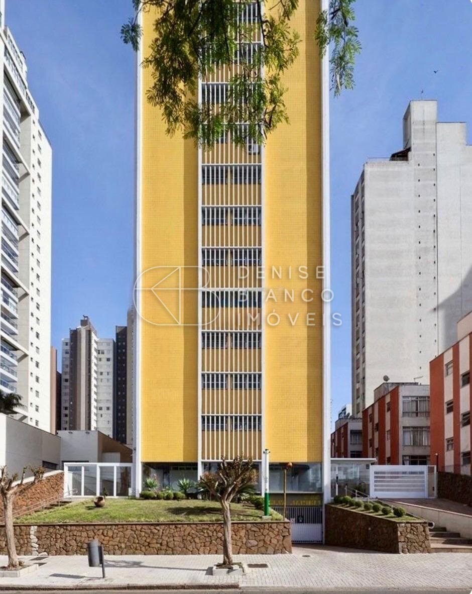APARTAMENTO em Batel - Ref: DB0217