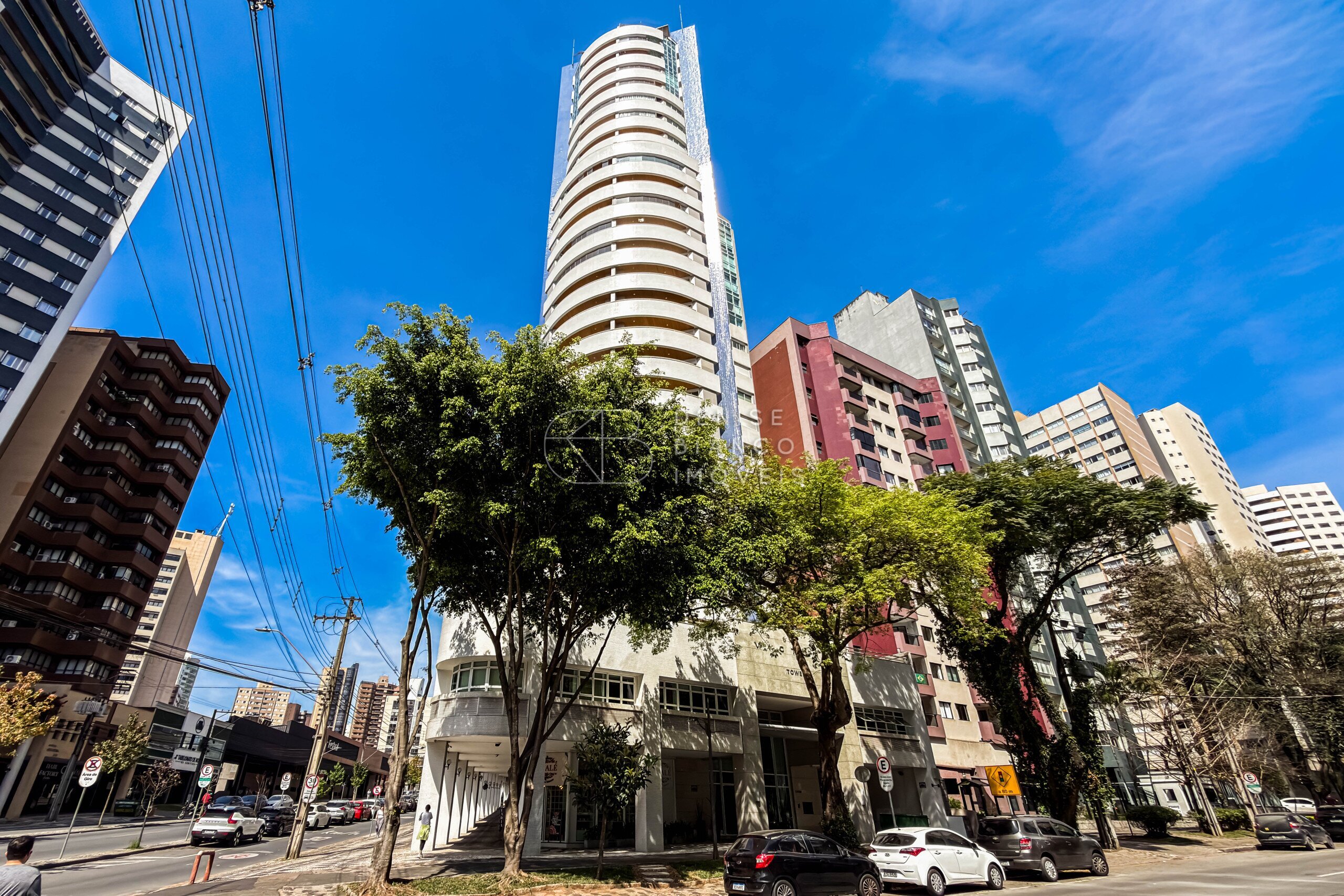APARTAMENTO em Água Verde - Ref: DB0219