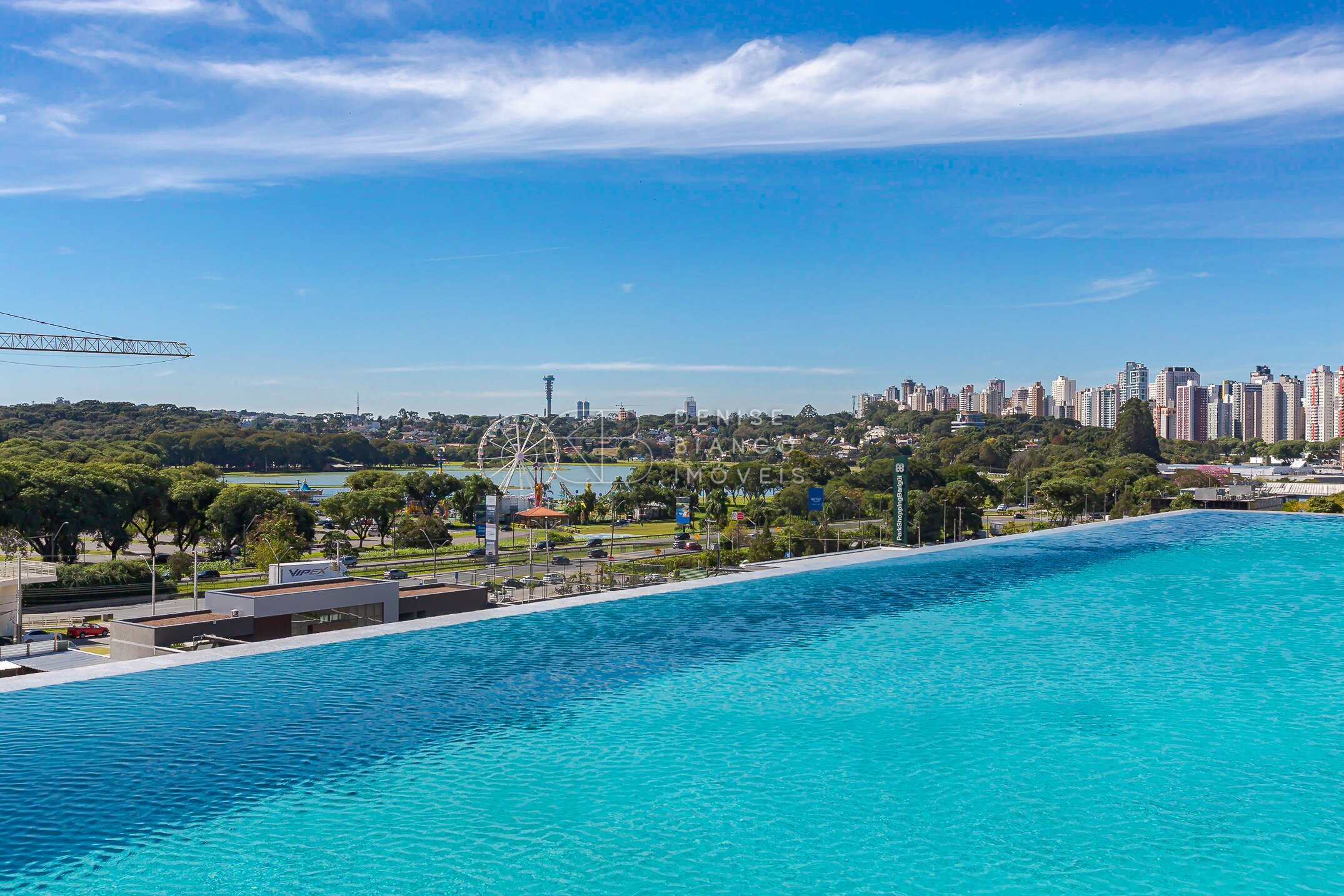APARTAMENTO em Barigui - Ref: DB0232