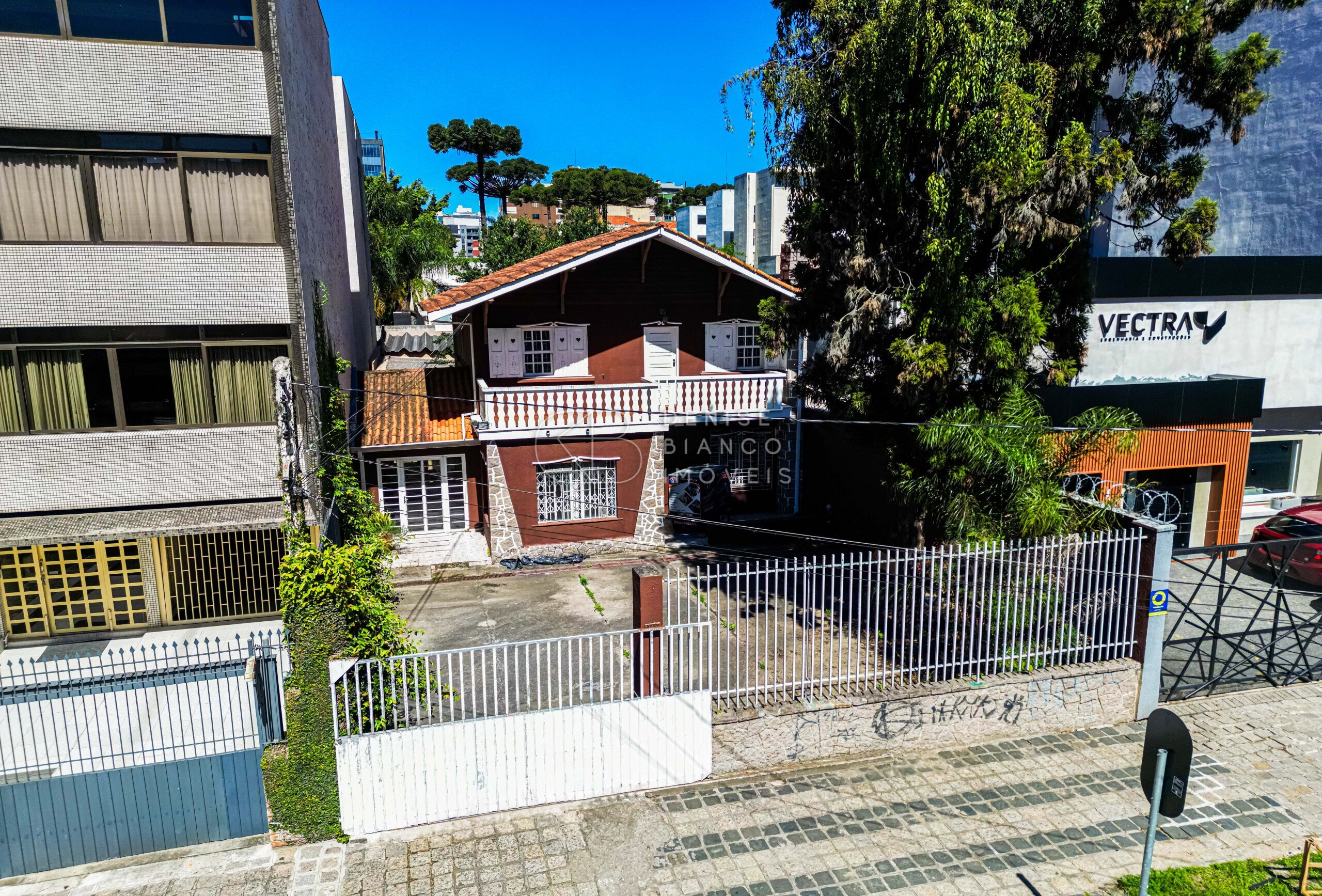 TERRENO em Bigorrilho - Ref: DB0236