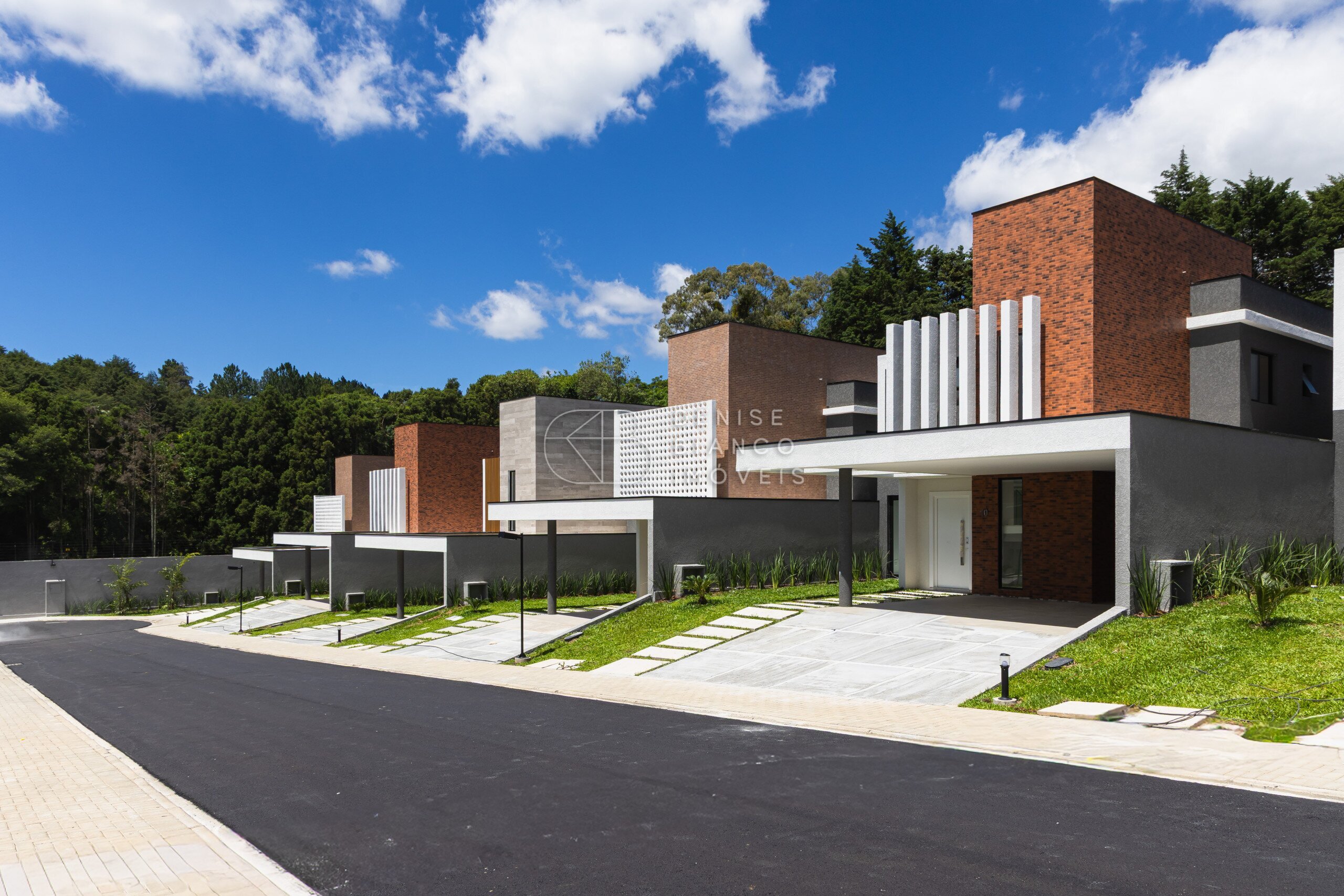 CASA EM CONDOMÍNIO em Santo Inácio - Ref: DB0242