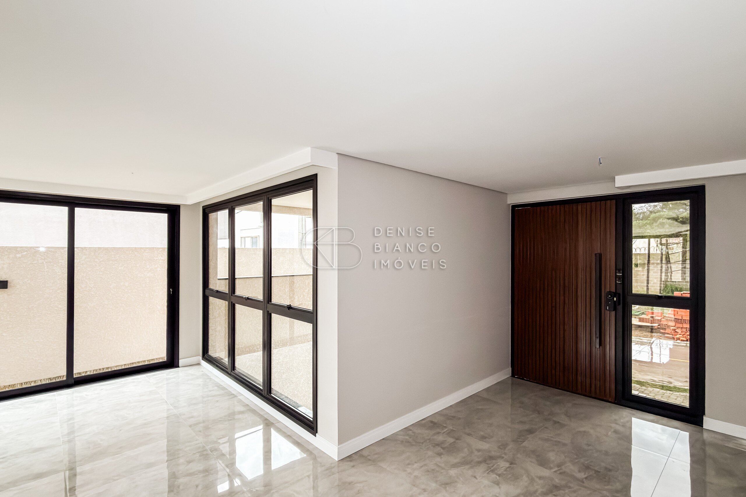 CASA EM CONDOMÍNIO em Santa Felicidade - Ref: DB0246