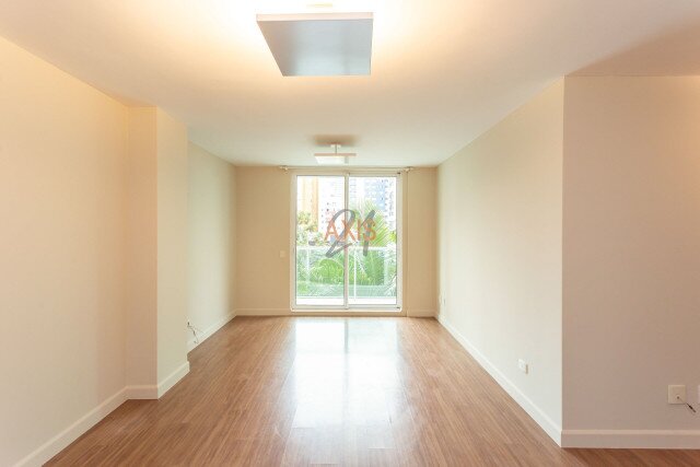 Apartamento no bairro Batel