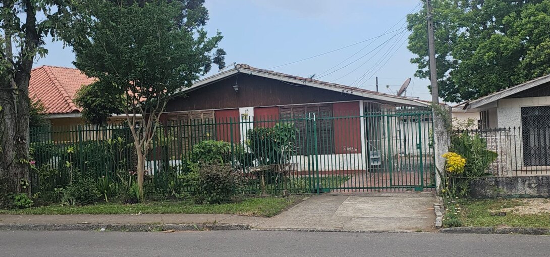 Foto 1 - CASA em CURITIBA - PR, no bairro Uberaba - Referência PIL-CASA0586