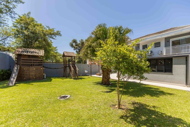 Casa em Condomínio no bairro Santa Felicidade