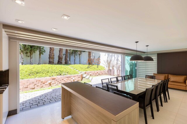 Casa em Condomínio no bairro Santa Felicidade