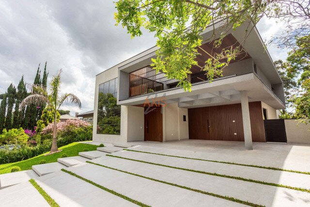 Casa em Condomínio no bairro Campo Comprido