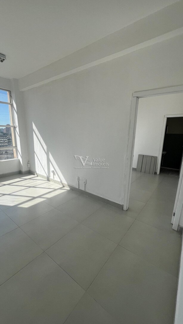 Foto 7 - CONJUNTO/SALA COMERCIAL em CURITIBA - PR, no bairro Centro - Referência VI-LC-SALATIJUCAS