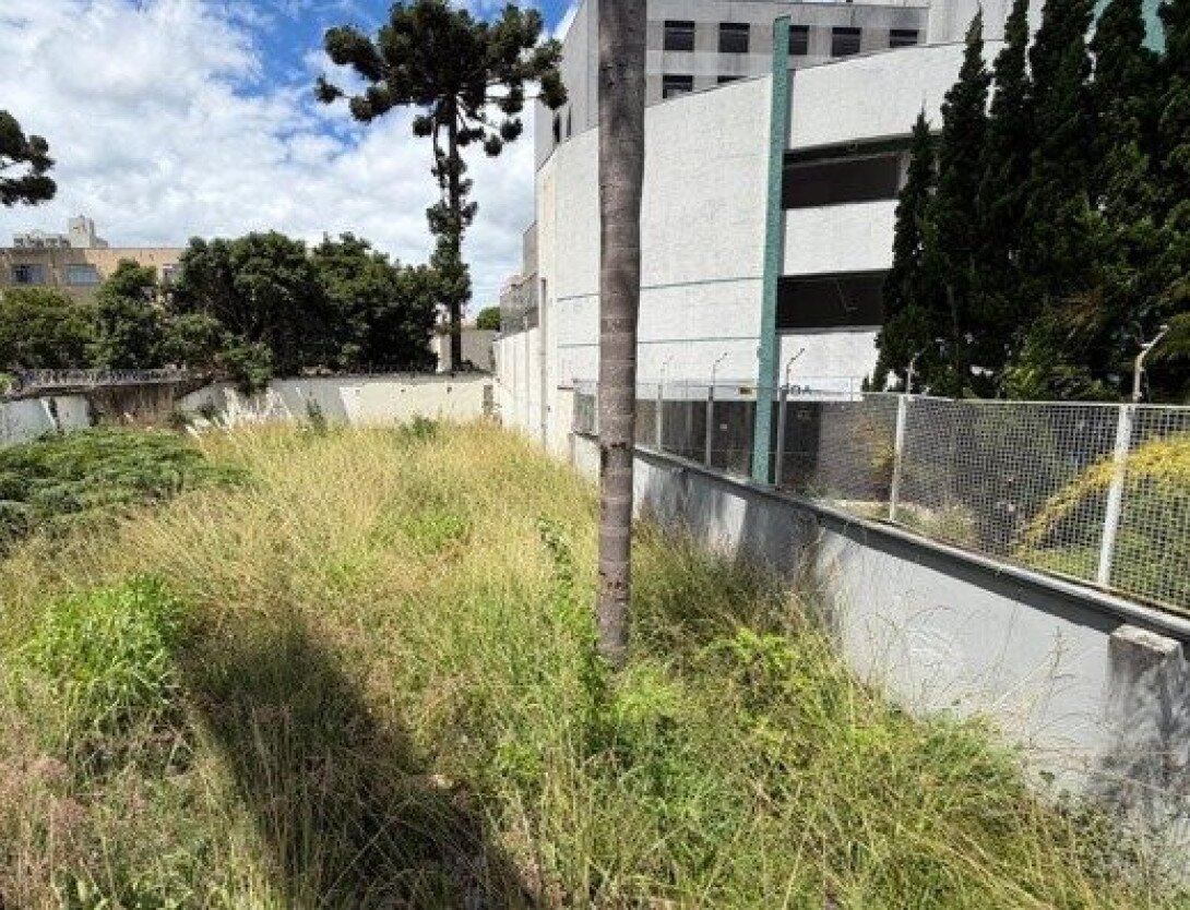 Foto 3 - TERRENO em CURITIBA - PR, no bairro Centro - Referência 0400