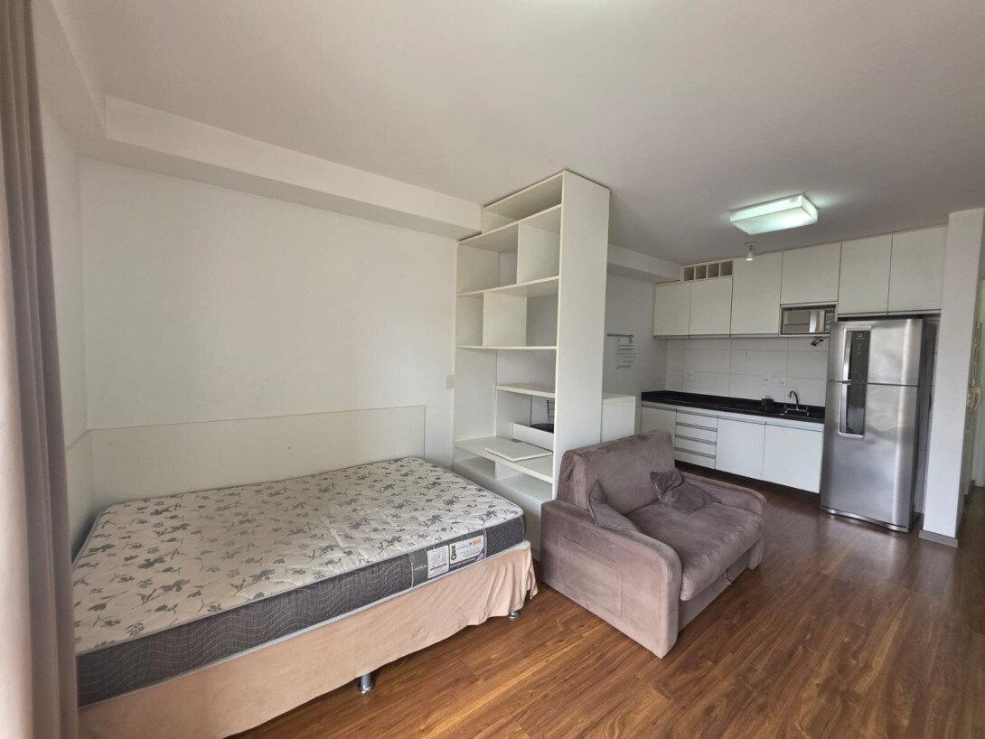 Foto 5 - STUDIO em CURITIBA - PR, no bairro Centro - Referência PIV-APTO0535