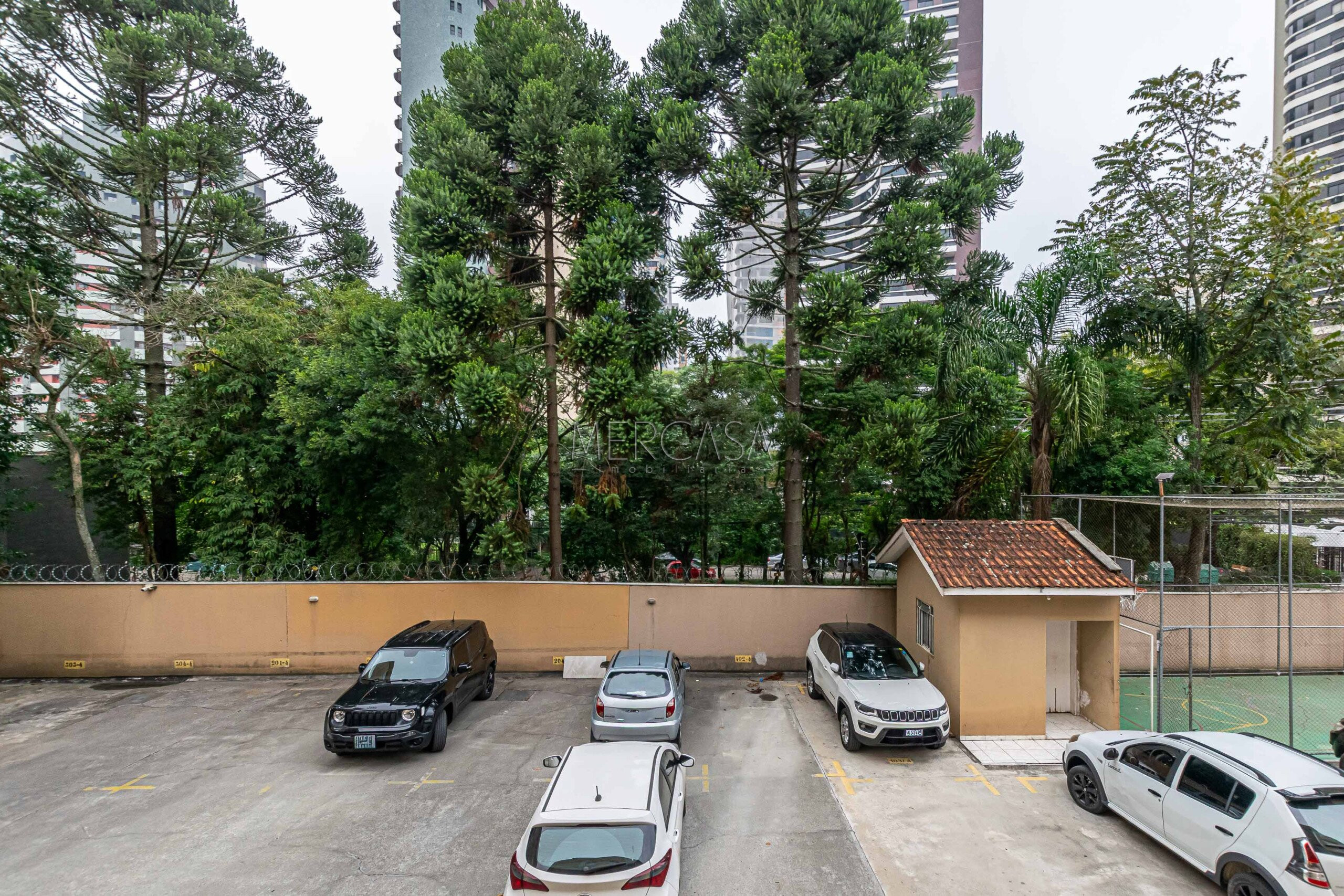 Apartamento à venda em Ecoville, Curitiba — Imobiliária Razão