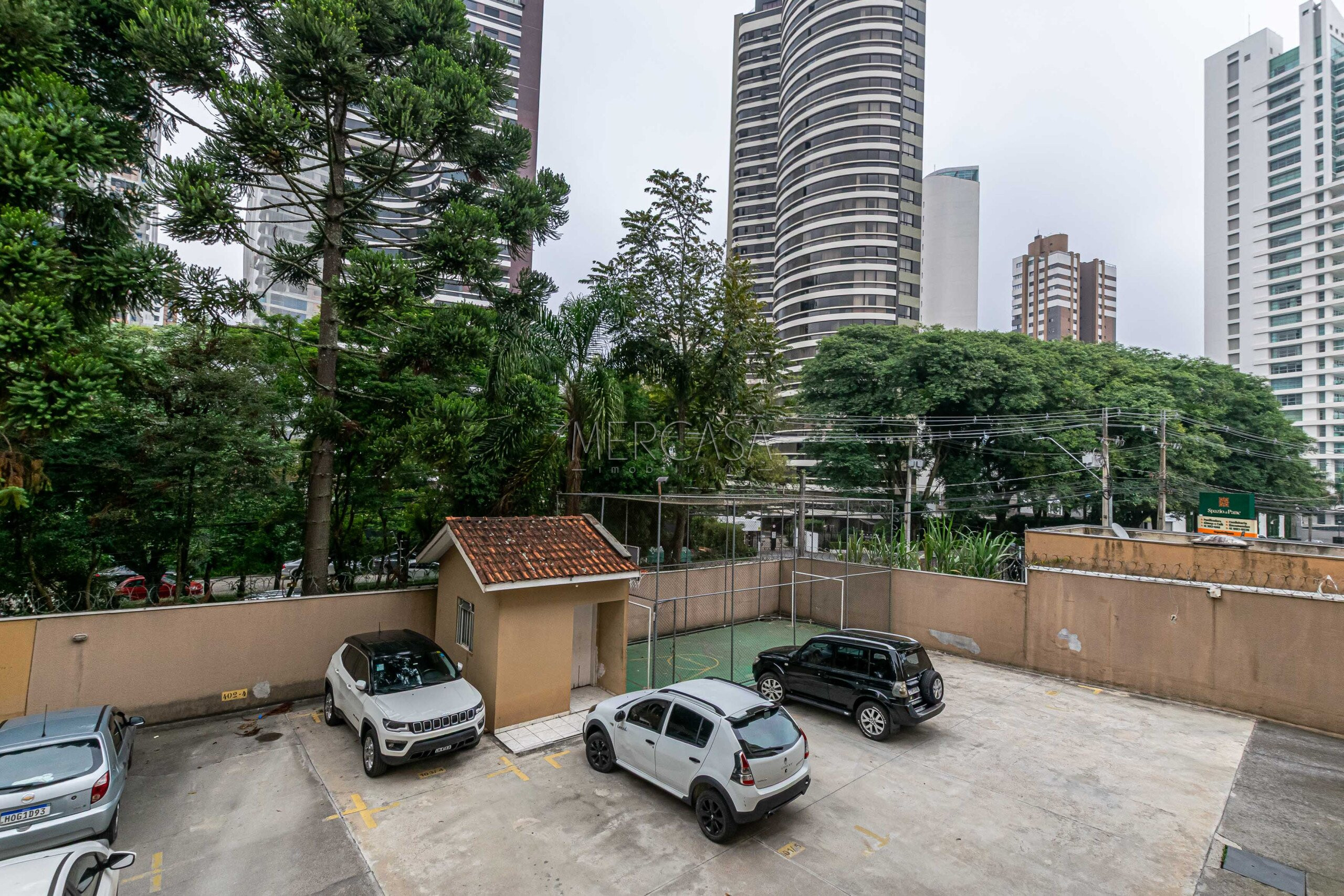 Apartamento à venda em Ecoville, Curitiba — Imobiliária Razão