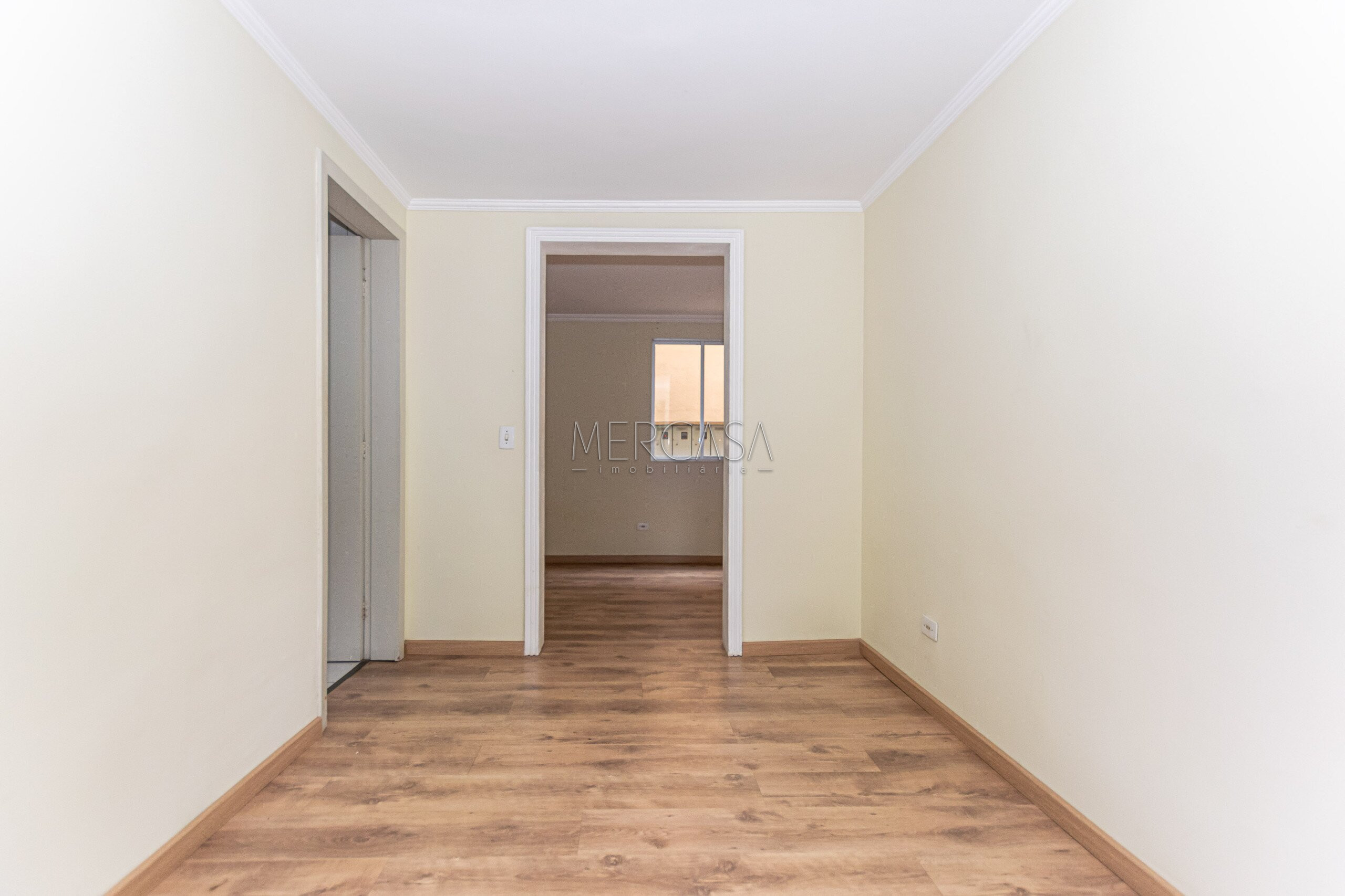 Apartamento à venda em Ecoville, Curitiba — Imobiliária Razão