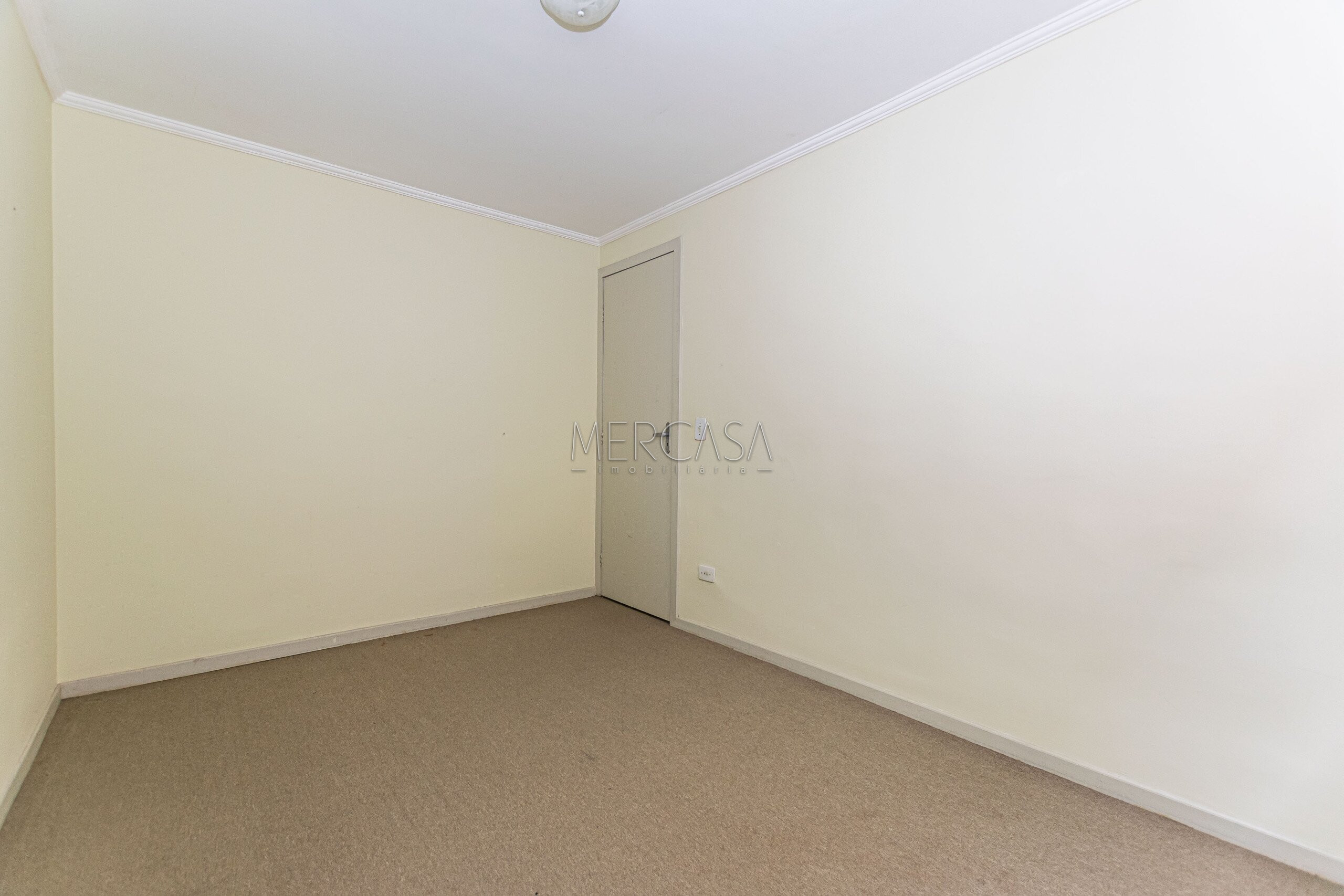 Apartamento à venda em Ecoville, Curitiba — Imobiliária Razão