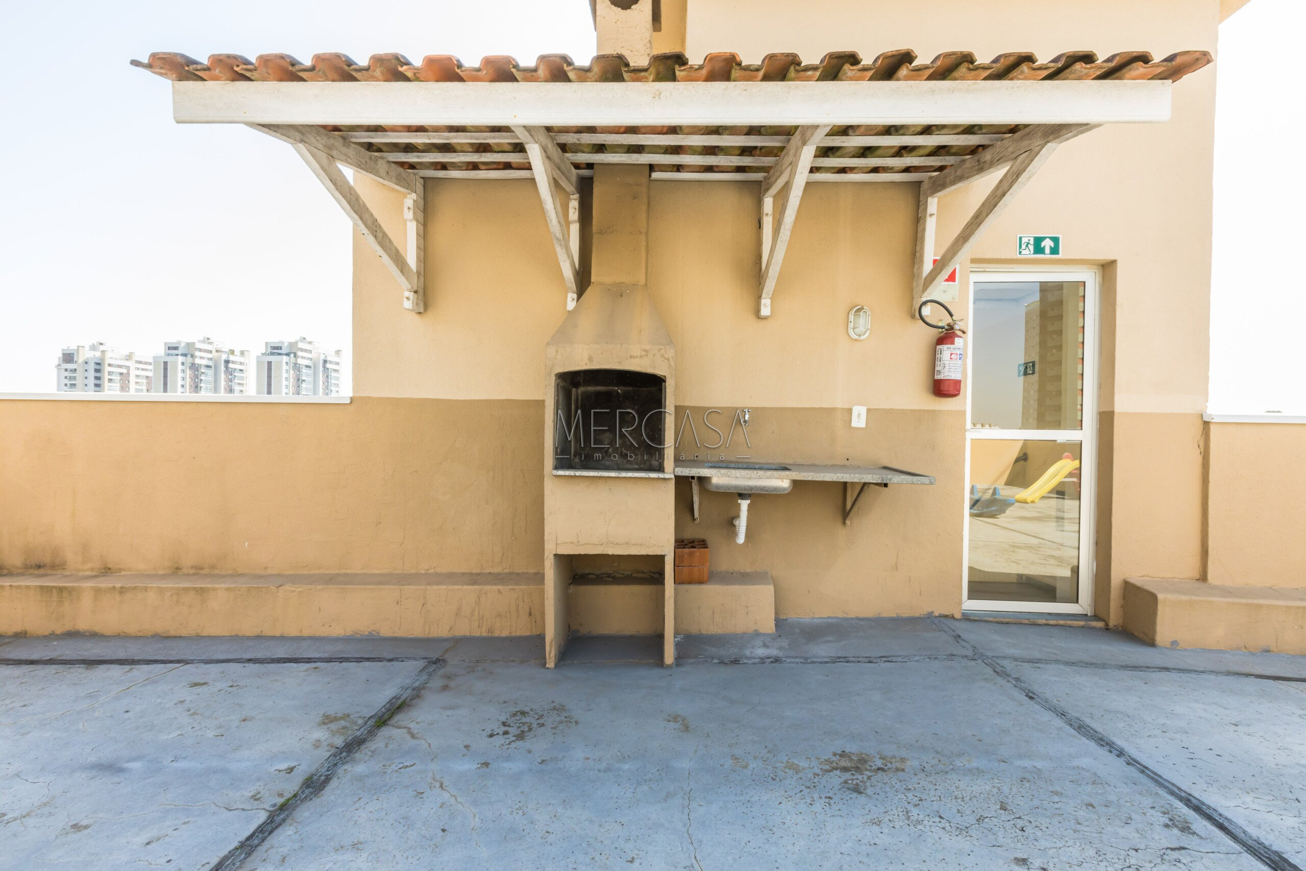 Apartamento à venda em Ecoville, Curitiba — Imobiliária Razão