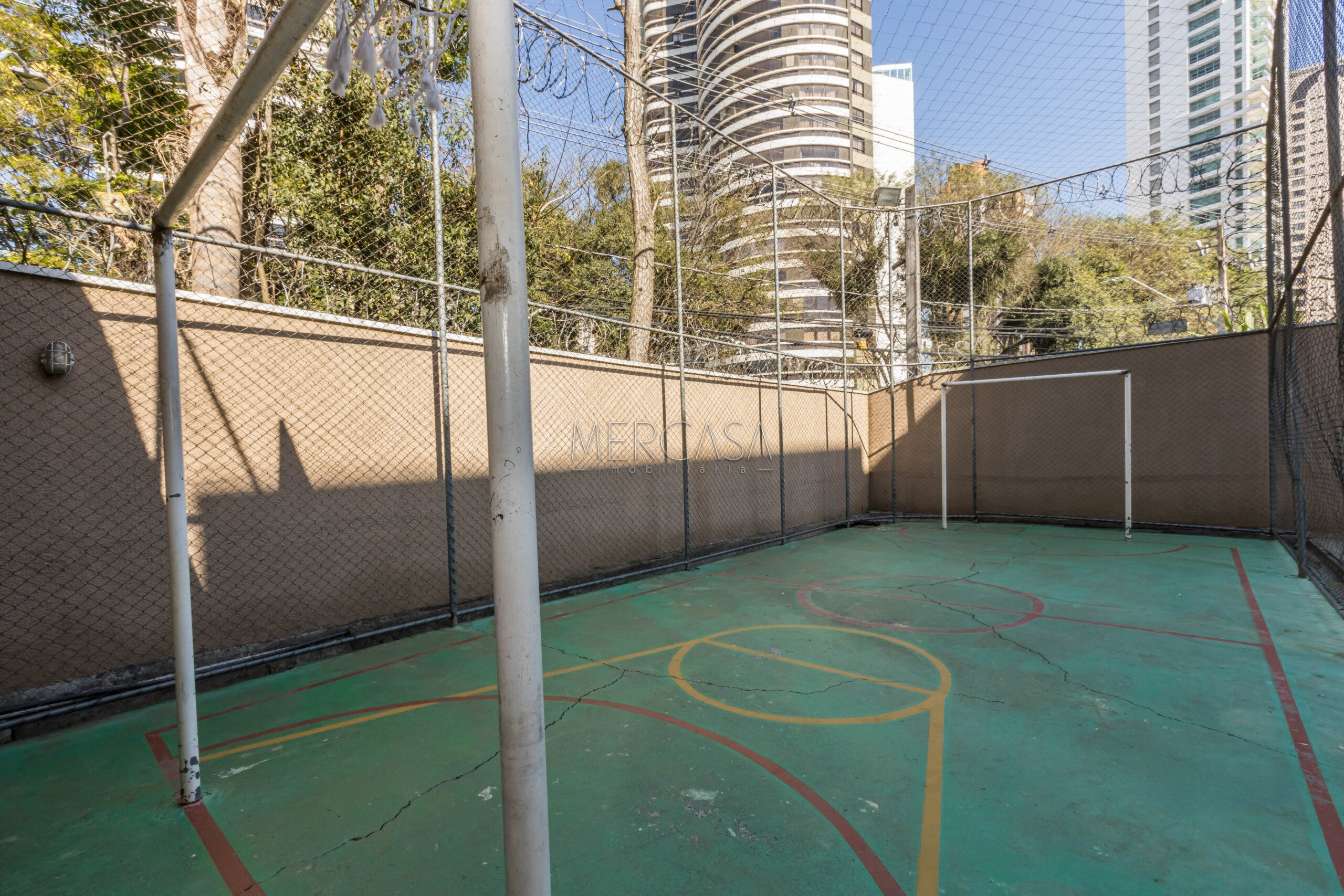 Apartamento à venda em Ecoville, Curitiba — Imobiliária Razão