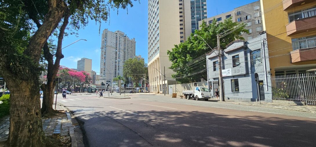 Foto 5 - APARTAMENTO em CURITIBA - PR, no bairro Centro - Referência PIV-APTO359