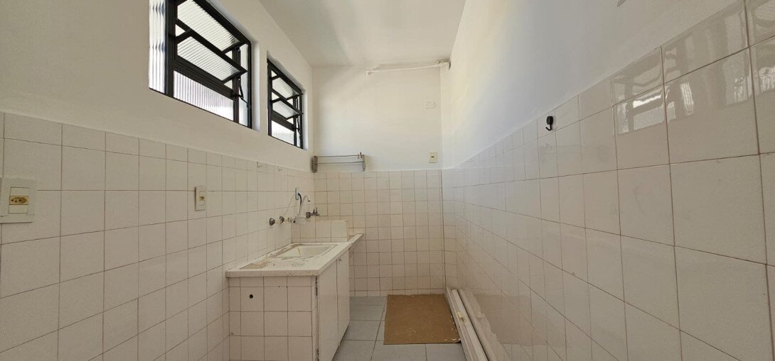 Foto 15 - APARTAMENTO em CURITIBA - PR, no bairro Centro - Referência PIV-APTO359