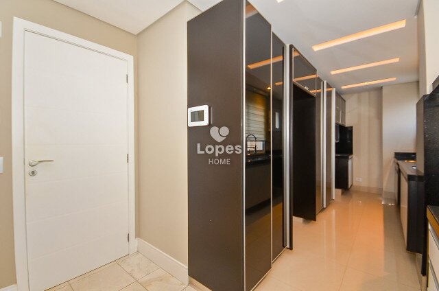 APARTAMENTO no Bairro: Água Verde - Lopes Home - Curitiba - foto 8