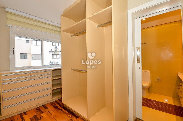 APARTAMENTO no Bairro: Água Verde - Lopes Home - Curitiba - foto 31