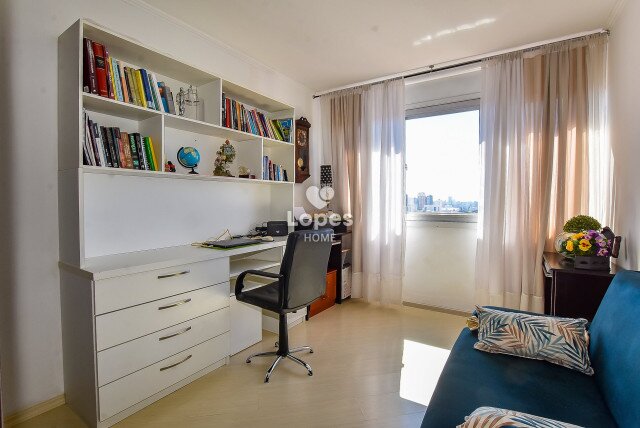 APARTAMENTO no Bairro: Água Verde - Lopes Home - Curitiba - foto 4