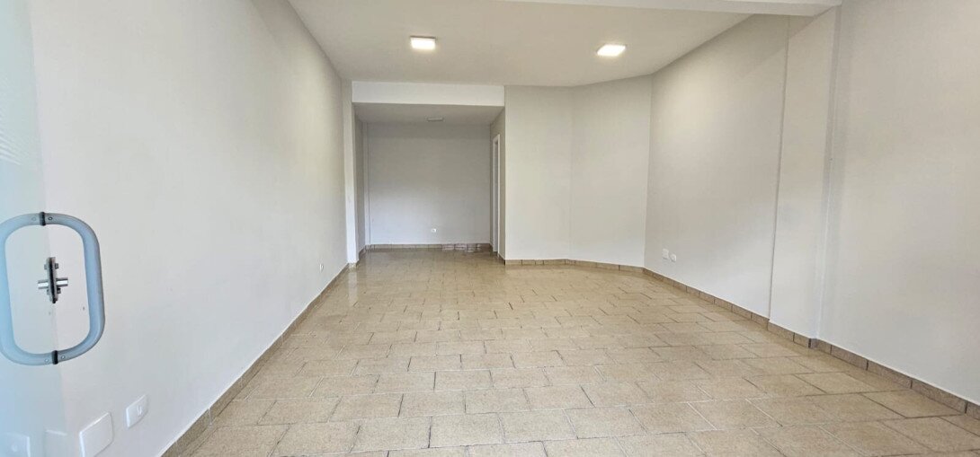 Foto 4 - LOJA em CURITIBA - PR, no bairro Bom Retiro - Referência PIL-LOJA0591