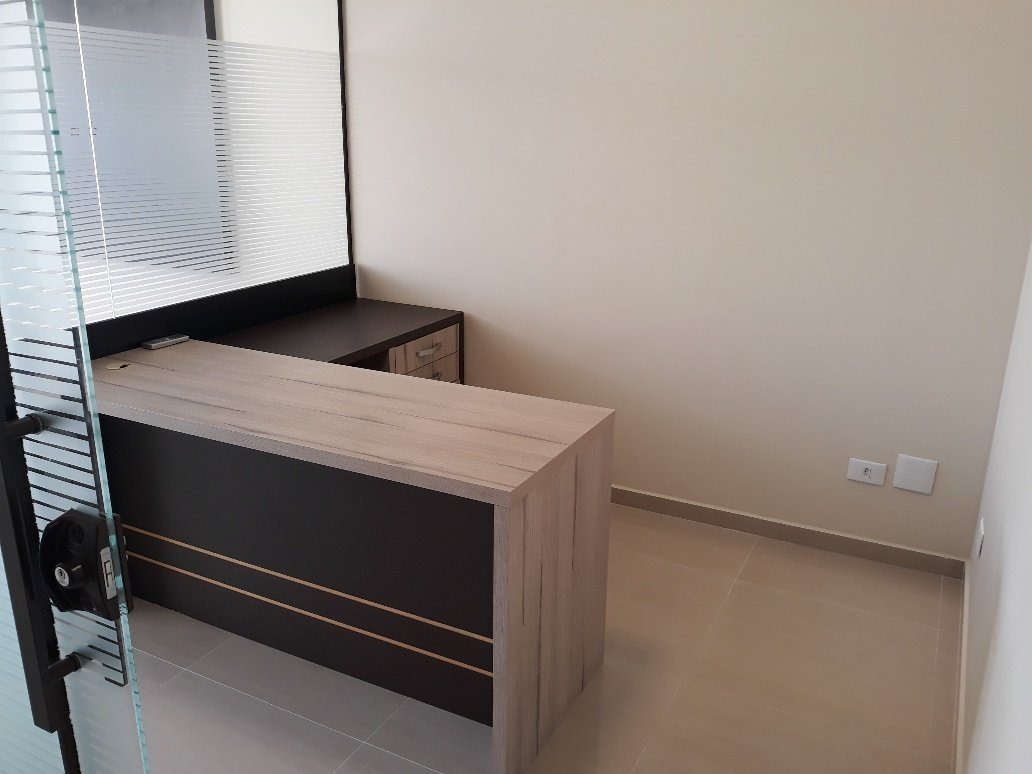 Foto 5 - CONJUNTO/SALA COMERCIAL em CURITIBA - PR, no bairro Centro - Referência VI-VC-MIDIWORK1201