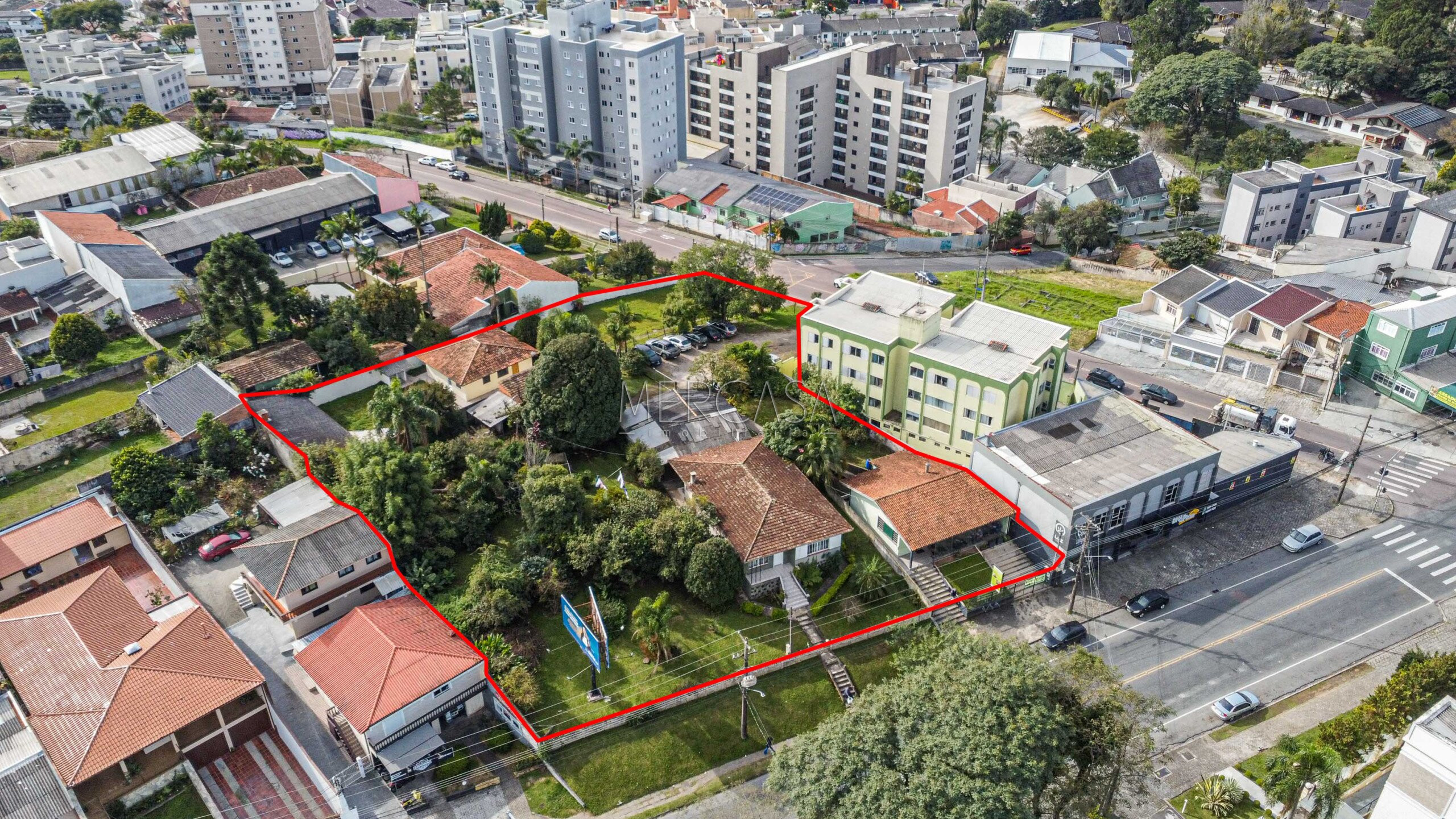 Terreno/Área à venda em Tingui, Curitiba — Portal Chave Fácil