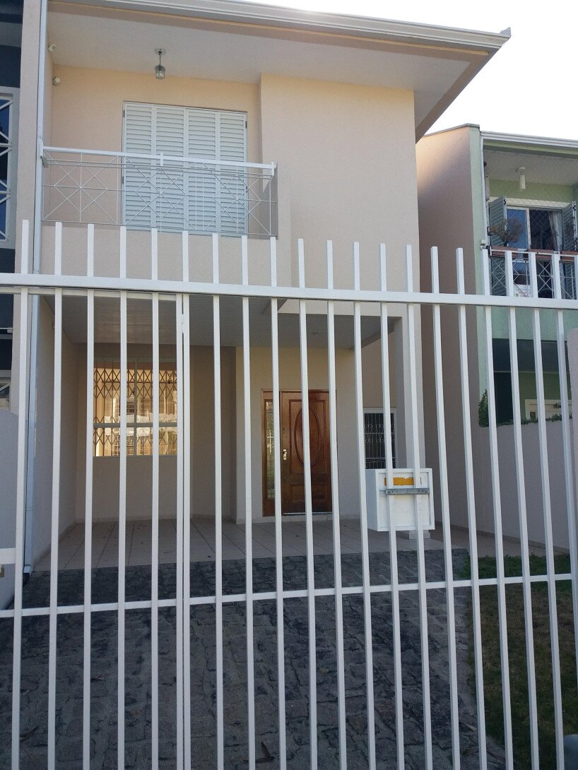 Foto 2 - SOBRADO em CURITIBA - PR, no bairro Ahú - Referência PIV-SOB0591