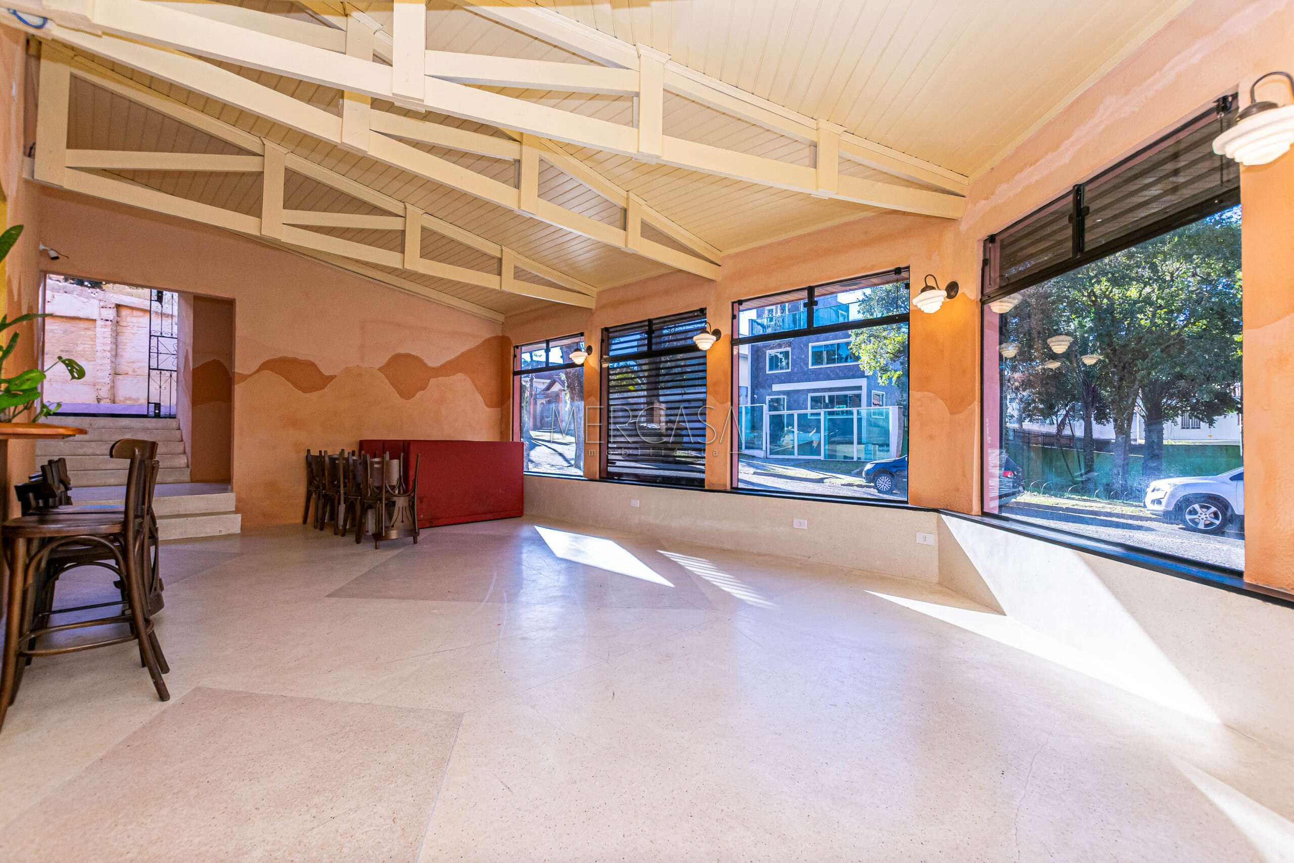 Sala/Conjunto Comercial para alugar em São Francisco, Curitiba — Portal Chave Fácil