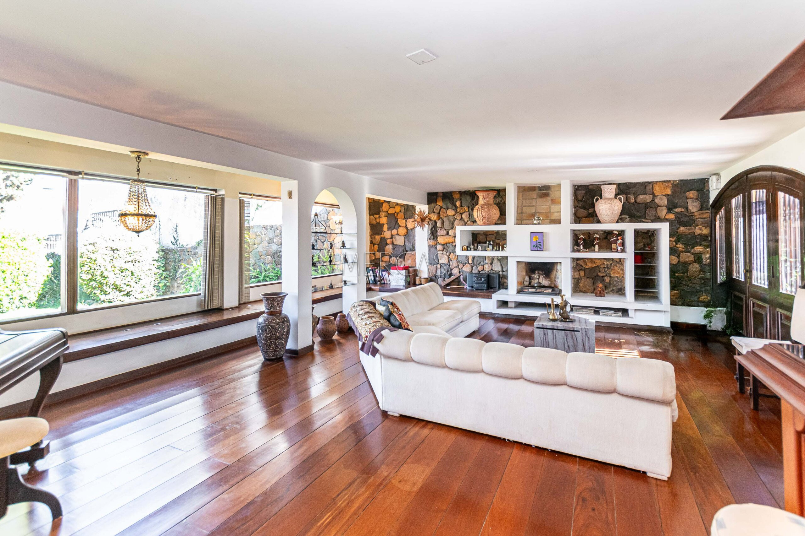 Sala/Conjunto Comercial à venda e para alugar em Bigorrilho, Curitiba — Portal Chave Fácil