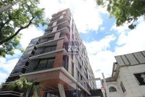 APARTAMENTO STUDIO FINAMENTE DECORADO E MOBILÍADO, COM UMA VAGA DE GARAGEM E EM UMA ÓTIMA LOCALIZAÇÃOAGENDE SUA VISITA.Referência AP0418