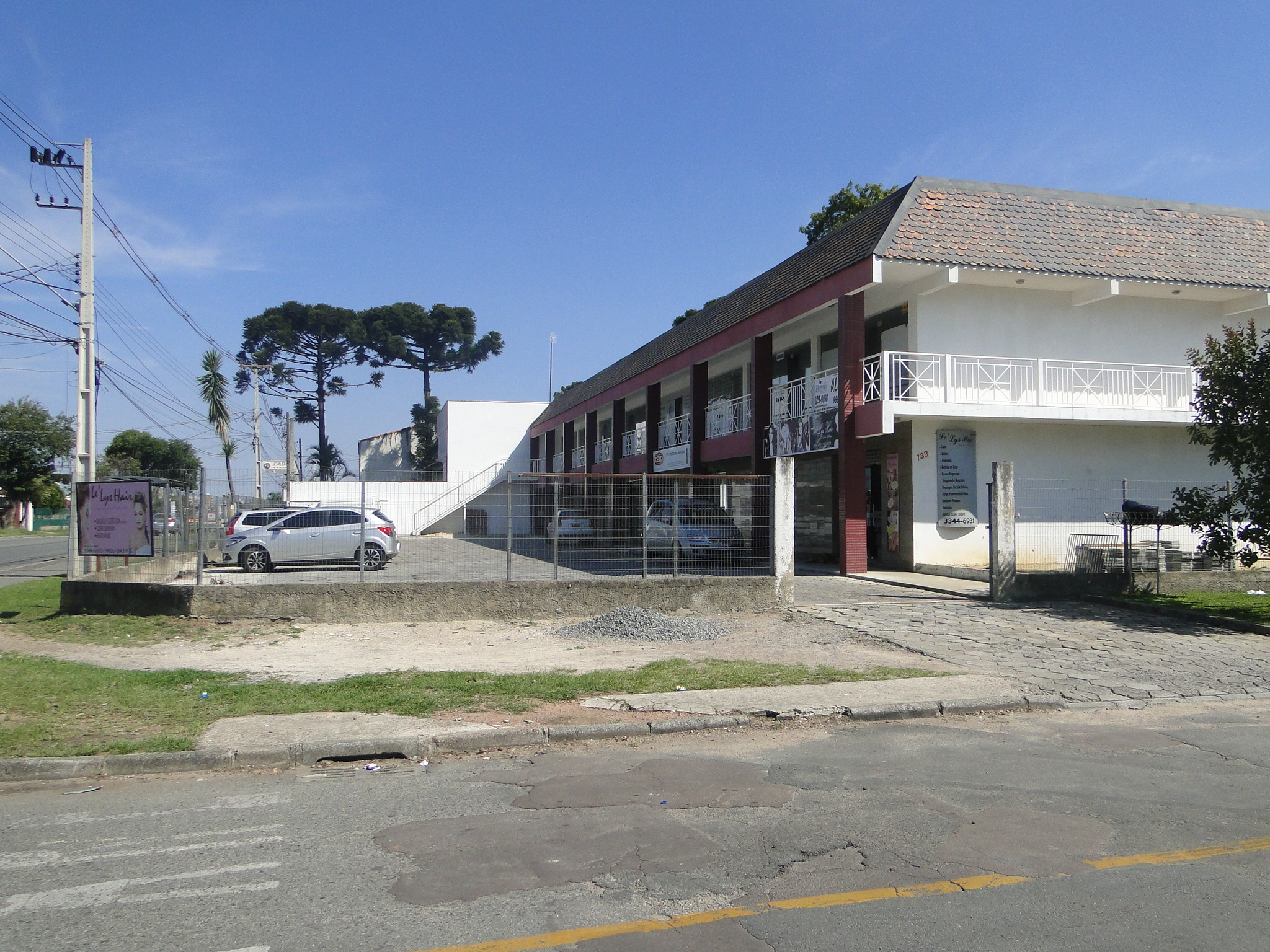 SALA COMERCIAL em CURITIBA PR, no bairro Boqueirão Referência SL0012