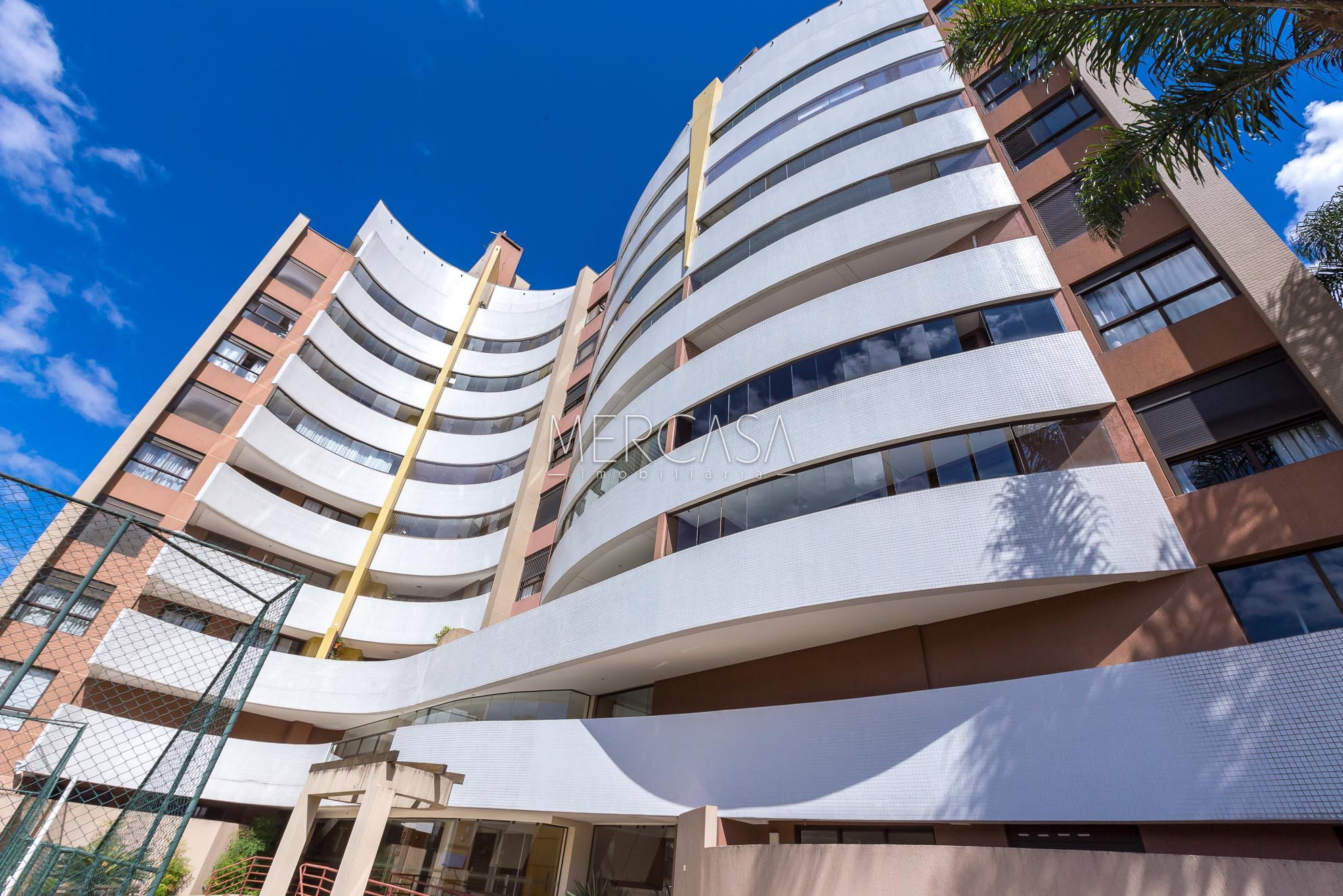 Apartamento para alugar em Água Verde, Curitiba — Portal Chave Fácil