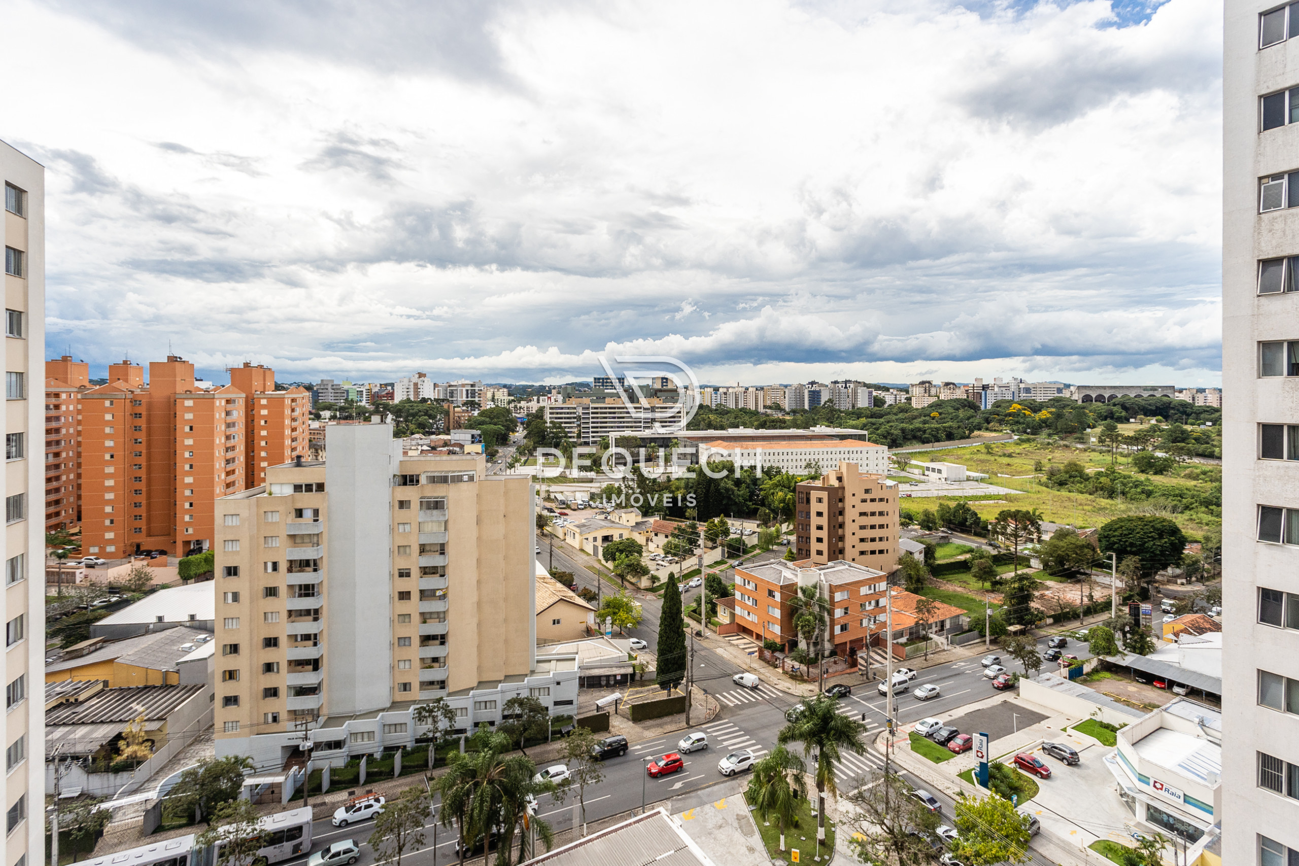 APARTAMENTO em CURITIBA PR, no bairro Cabral Referência AP0275LD