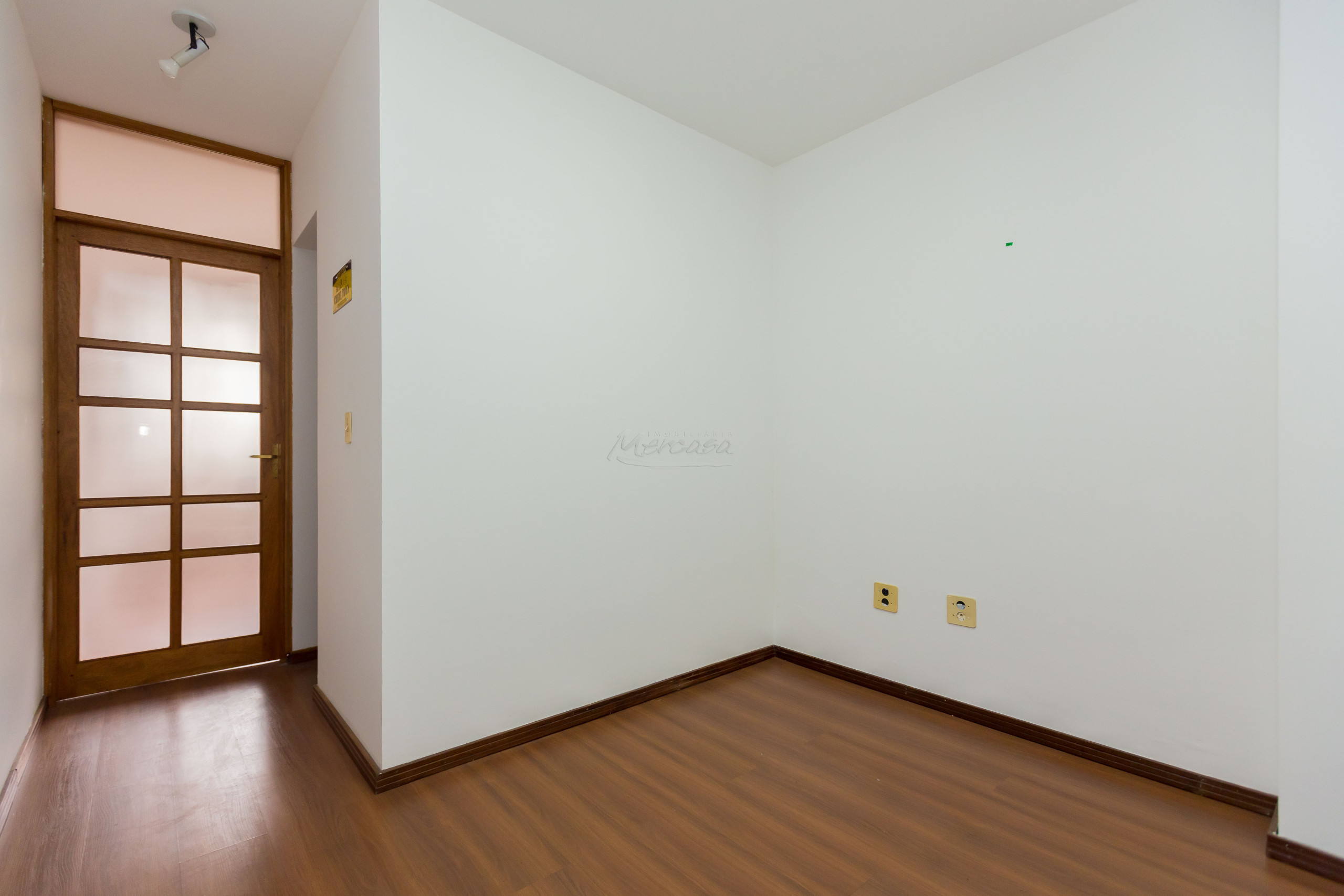Sala/Conjunto Comercial para alugar em Batel, Curitiba — Portal Chave Fácil