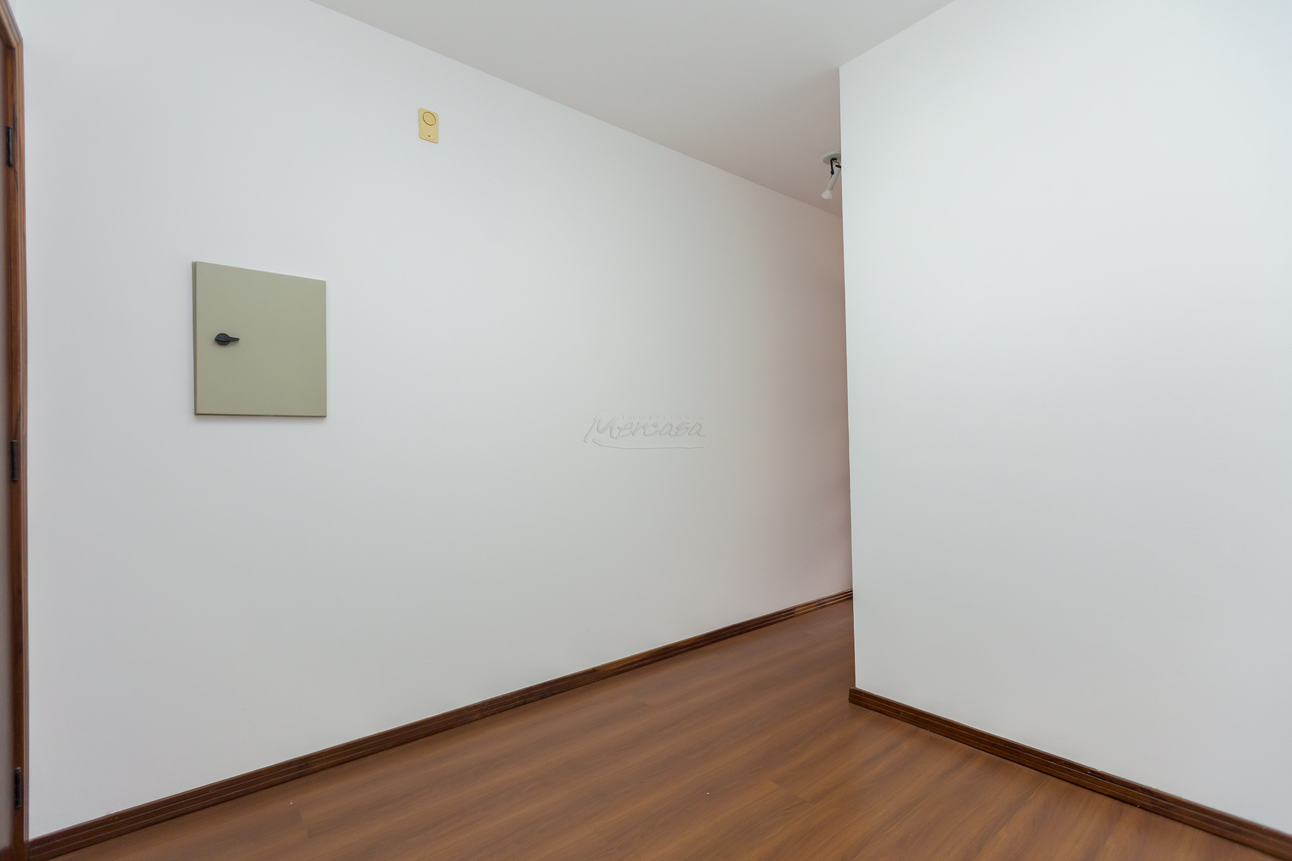 Sala/Conjunto Comercial para alugar em Batel, Curitiba — Portal Chave Fácil