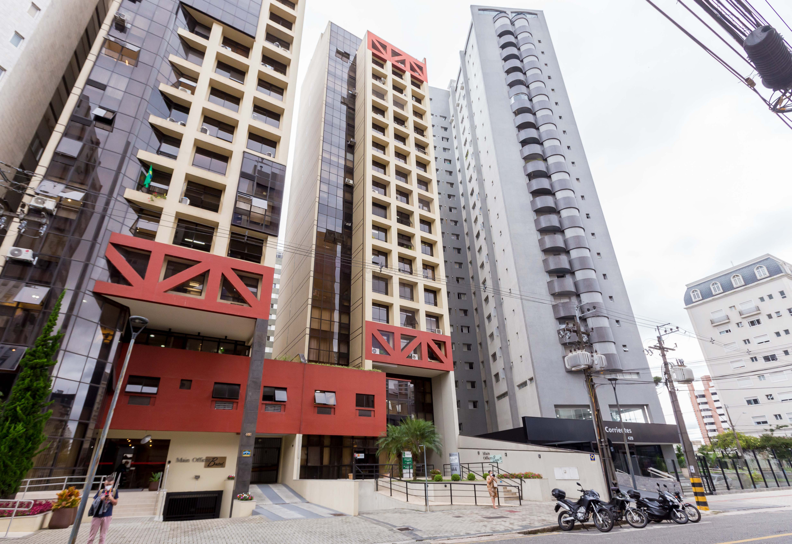 Sala/Conjunto Comercial para alugar em Batel, Curitiba — Portal Chave Fácil