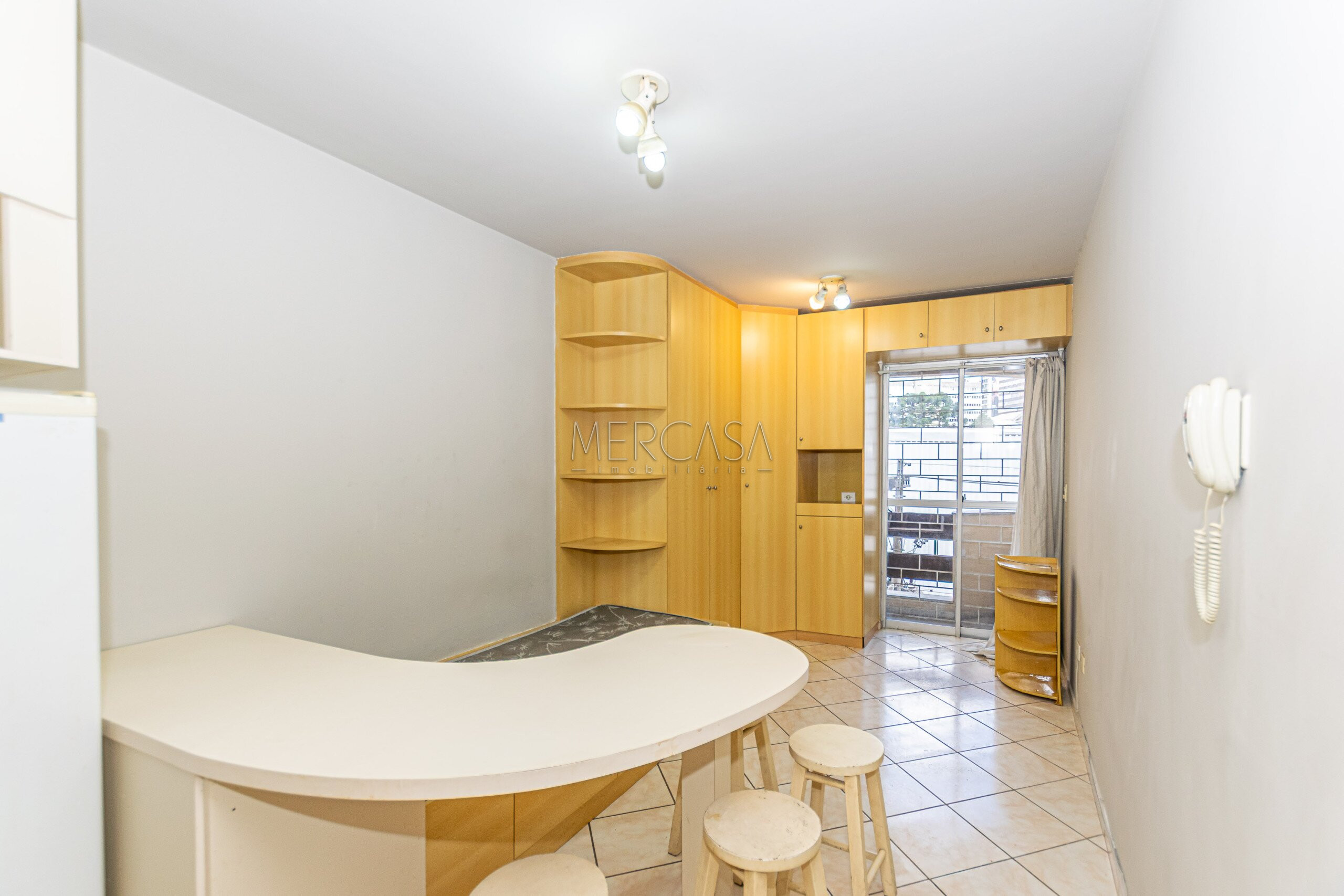 Apartamento para alugar em Centro, Curitiba — Portal Chave Fácil